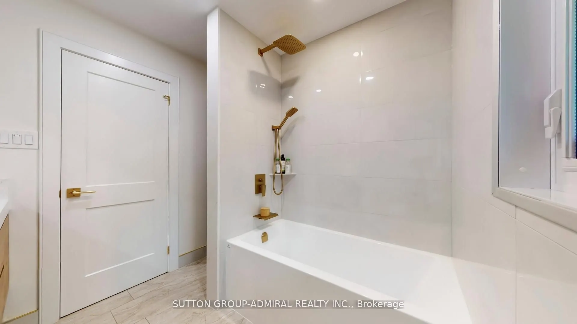 9767 Niagara River Parkway #Main
