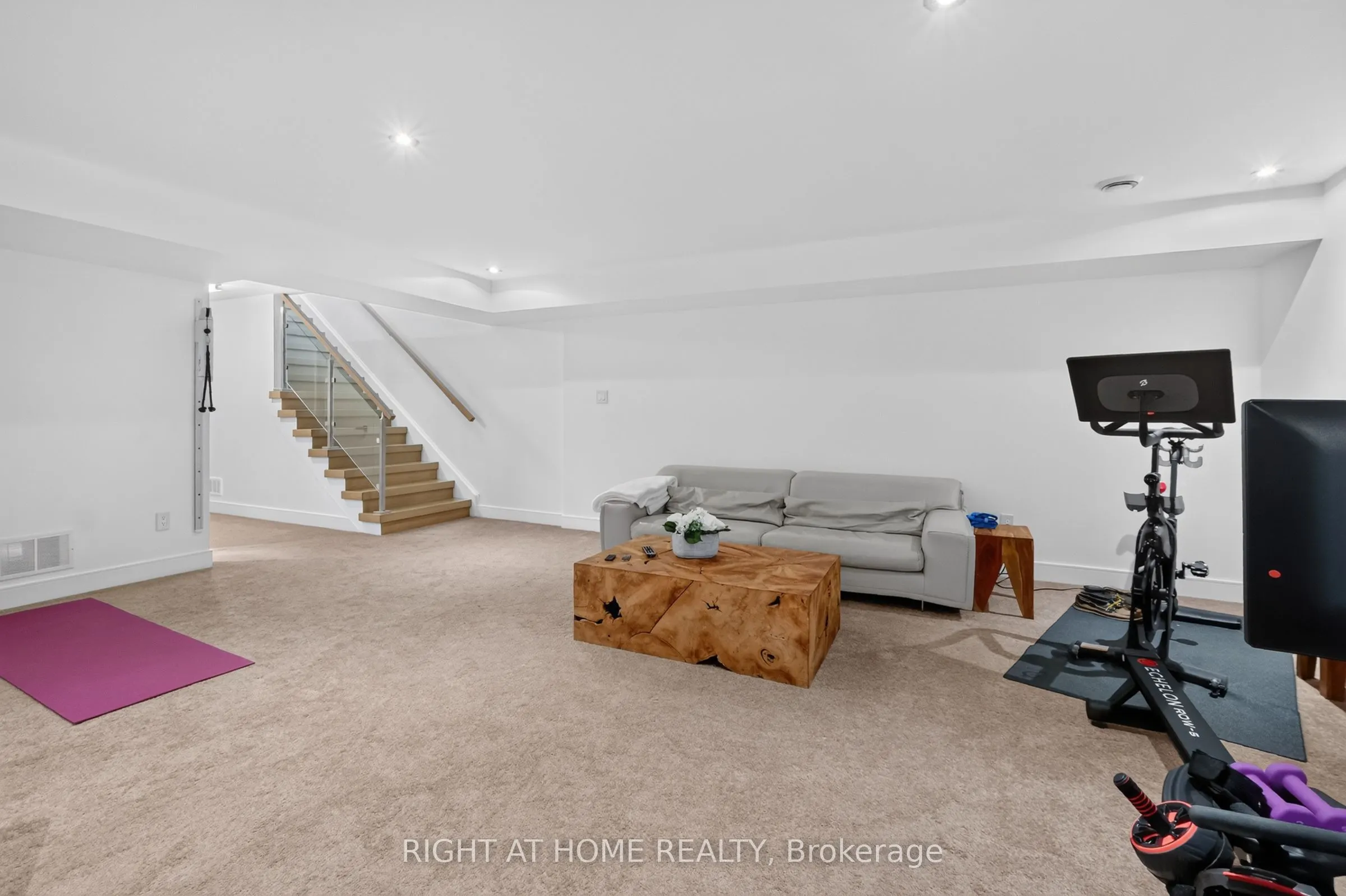420 ATHLONE Avenue