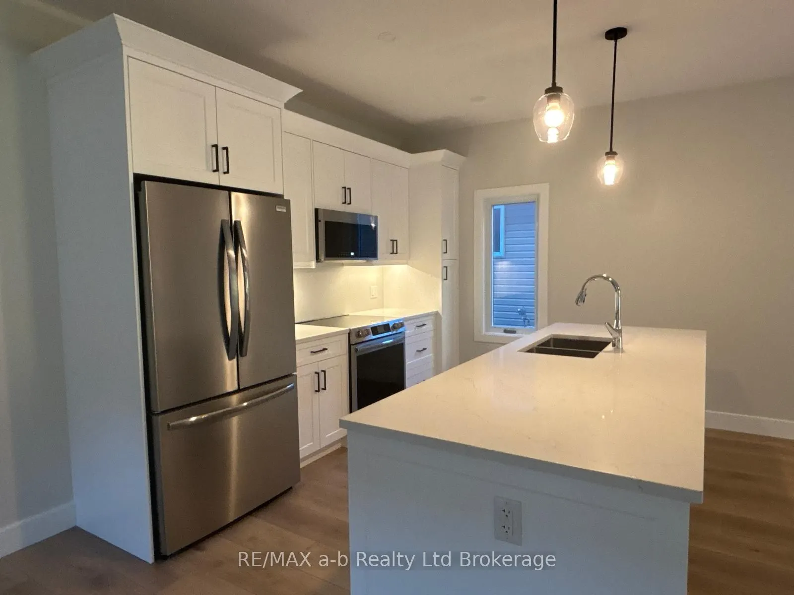 41 Cash Crescent