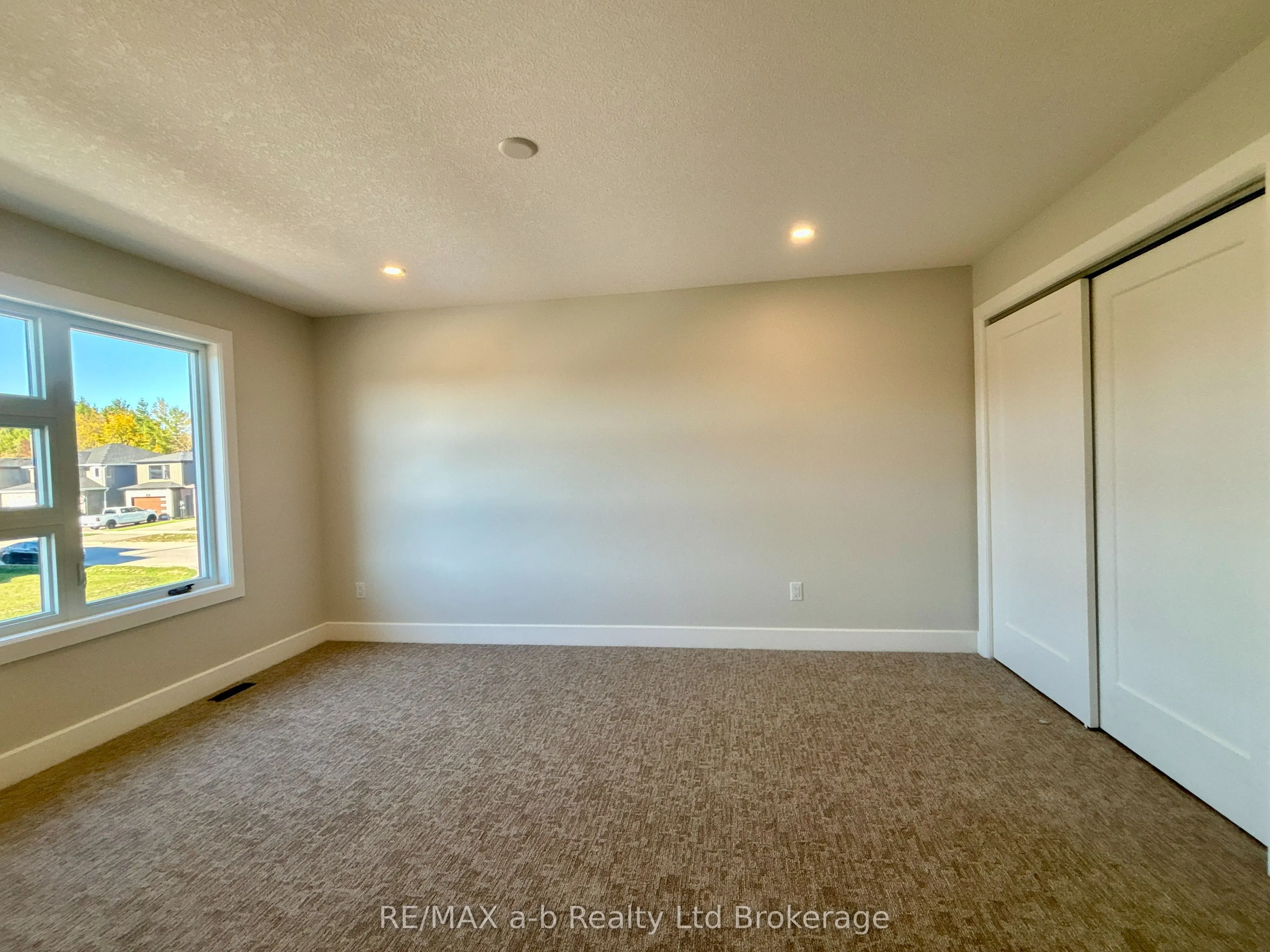 41 Cash Crescent