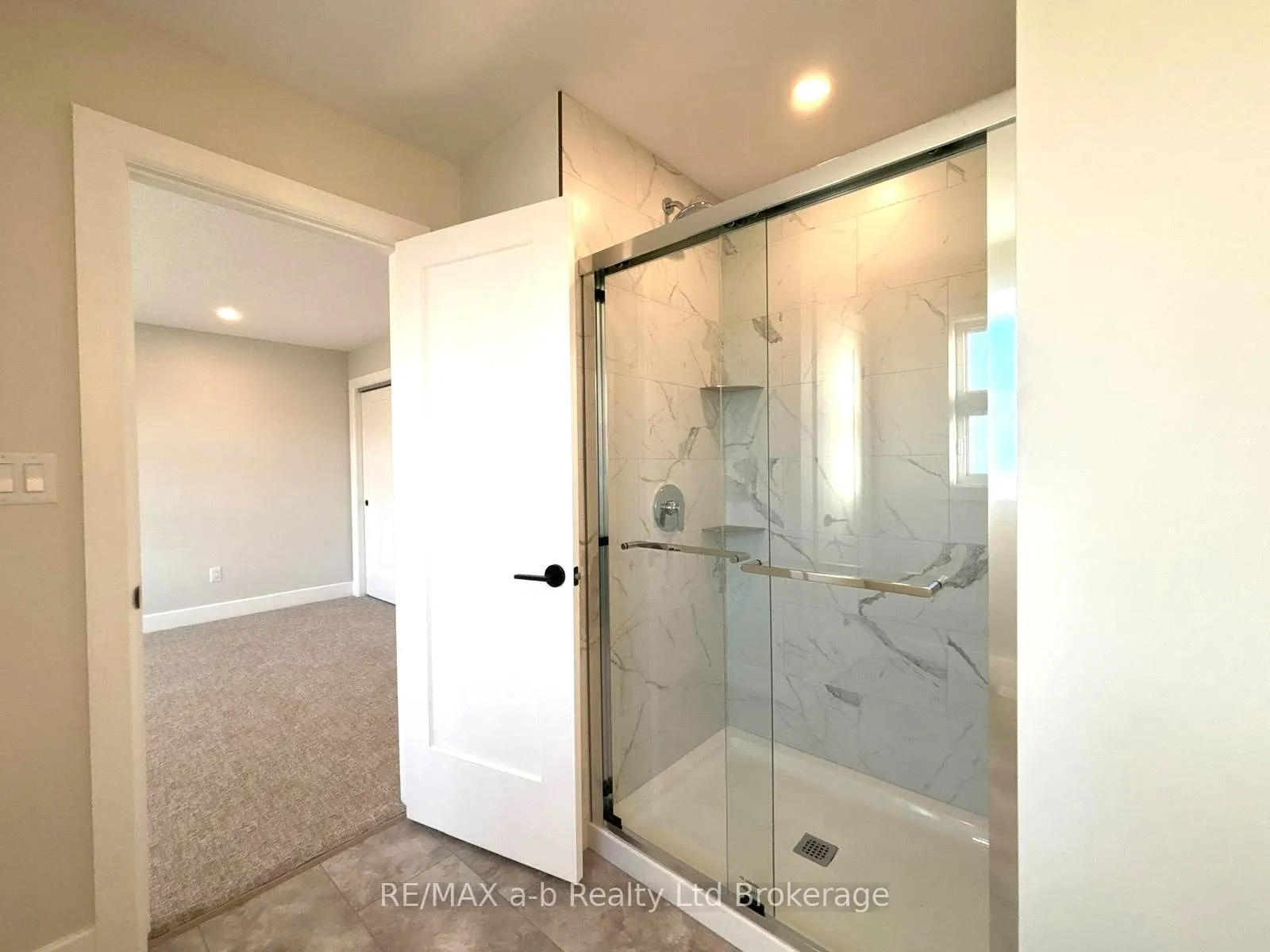 41 Cash Crescent