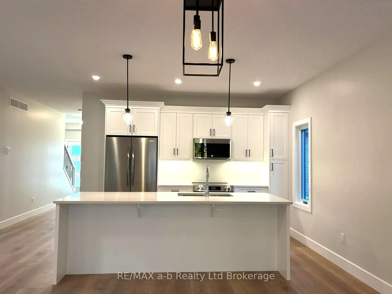 41 Cash Crescent