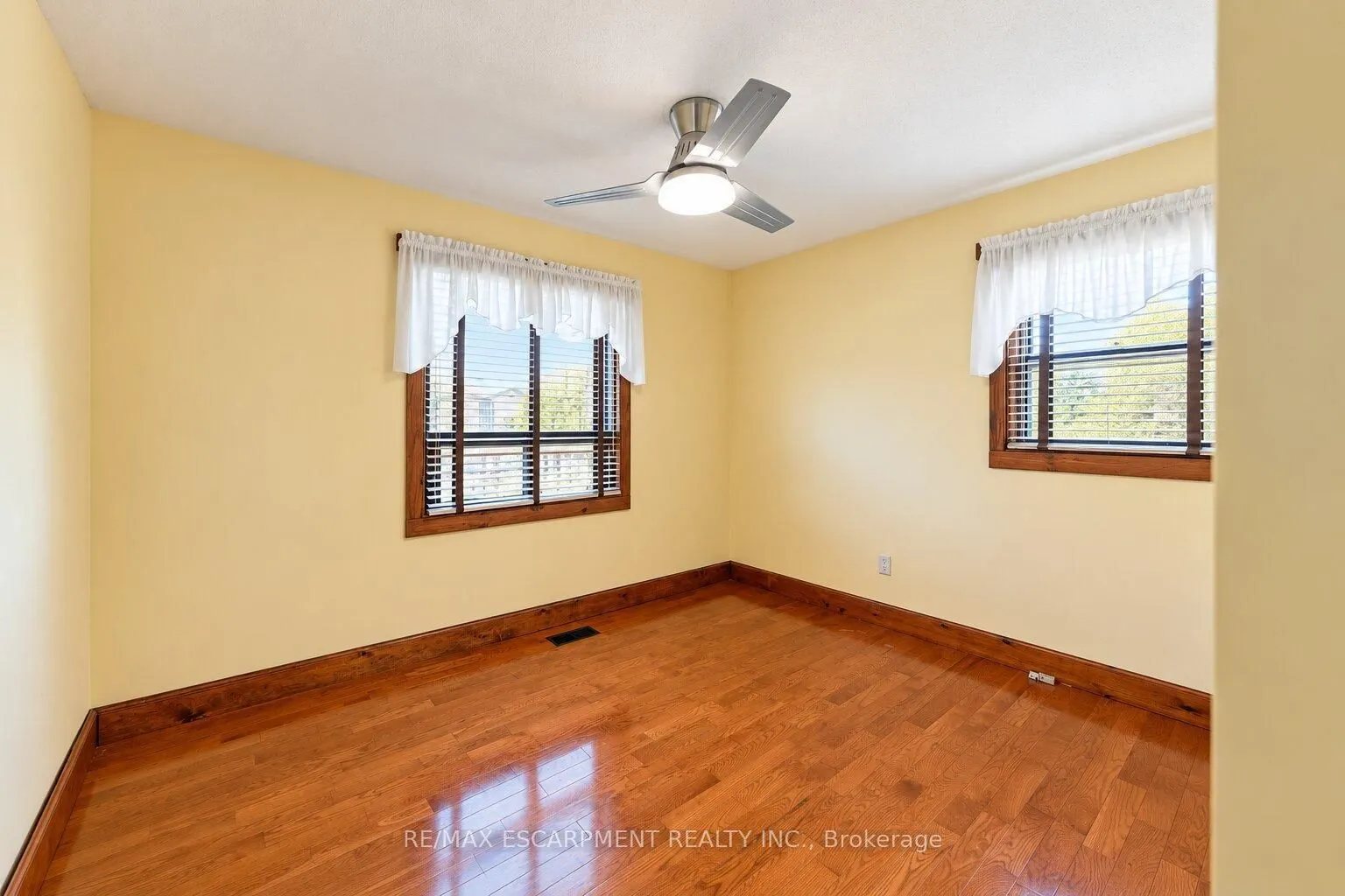 28 Shadyside Avenue