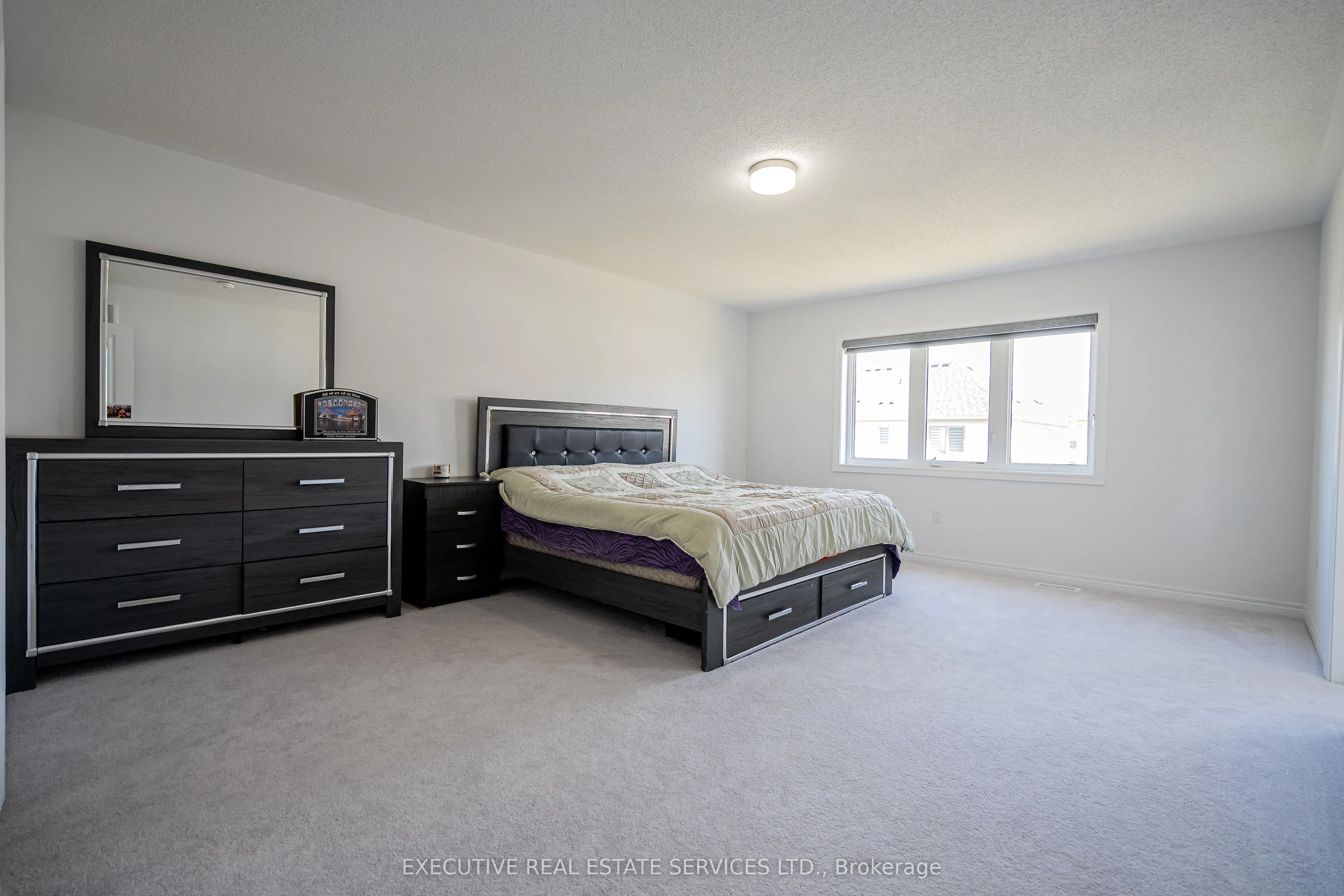 283 Rea Drive N