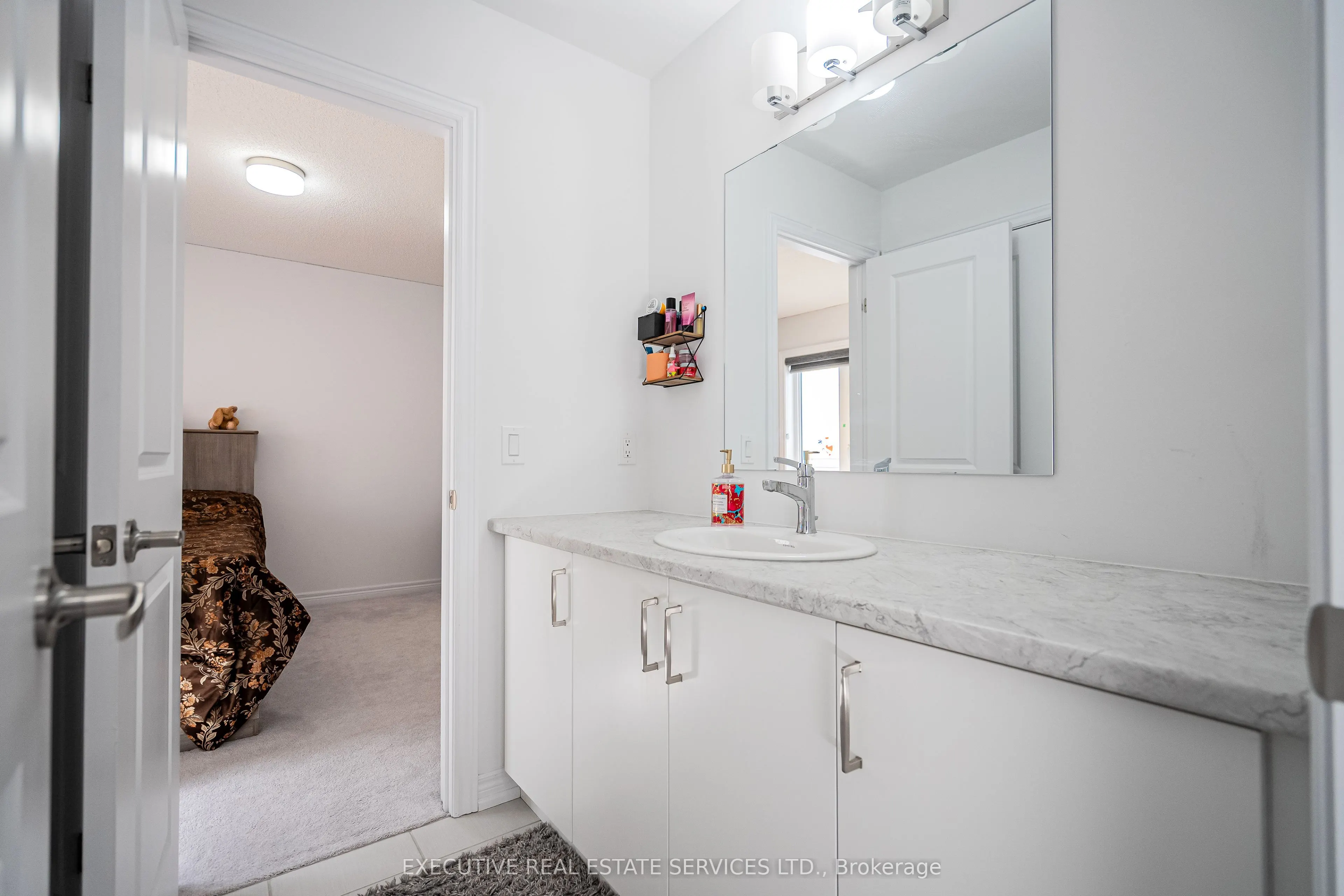283 Rea Drive N