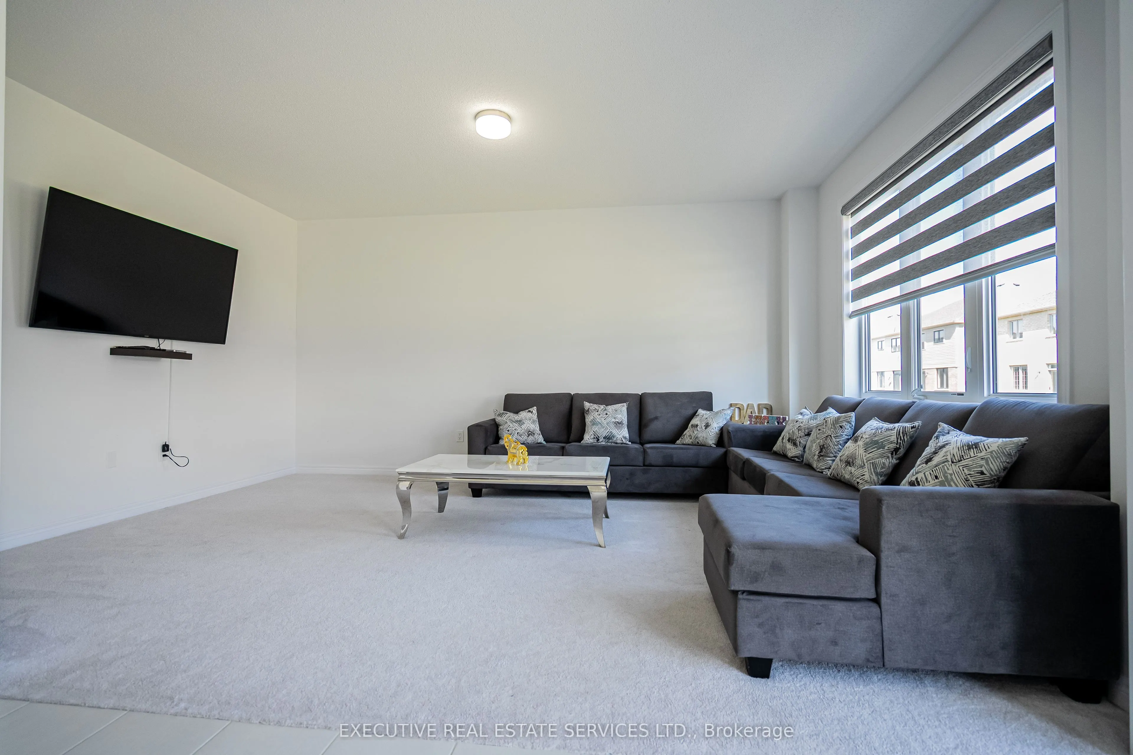 283 Rea Drive N