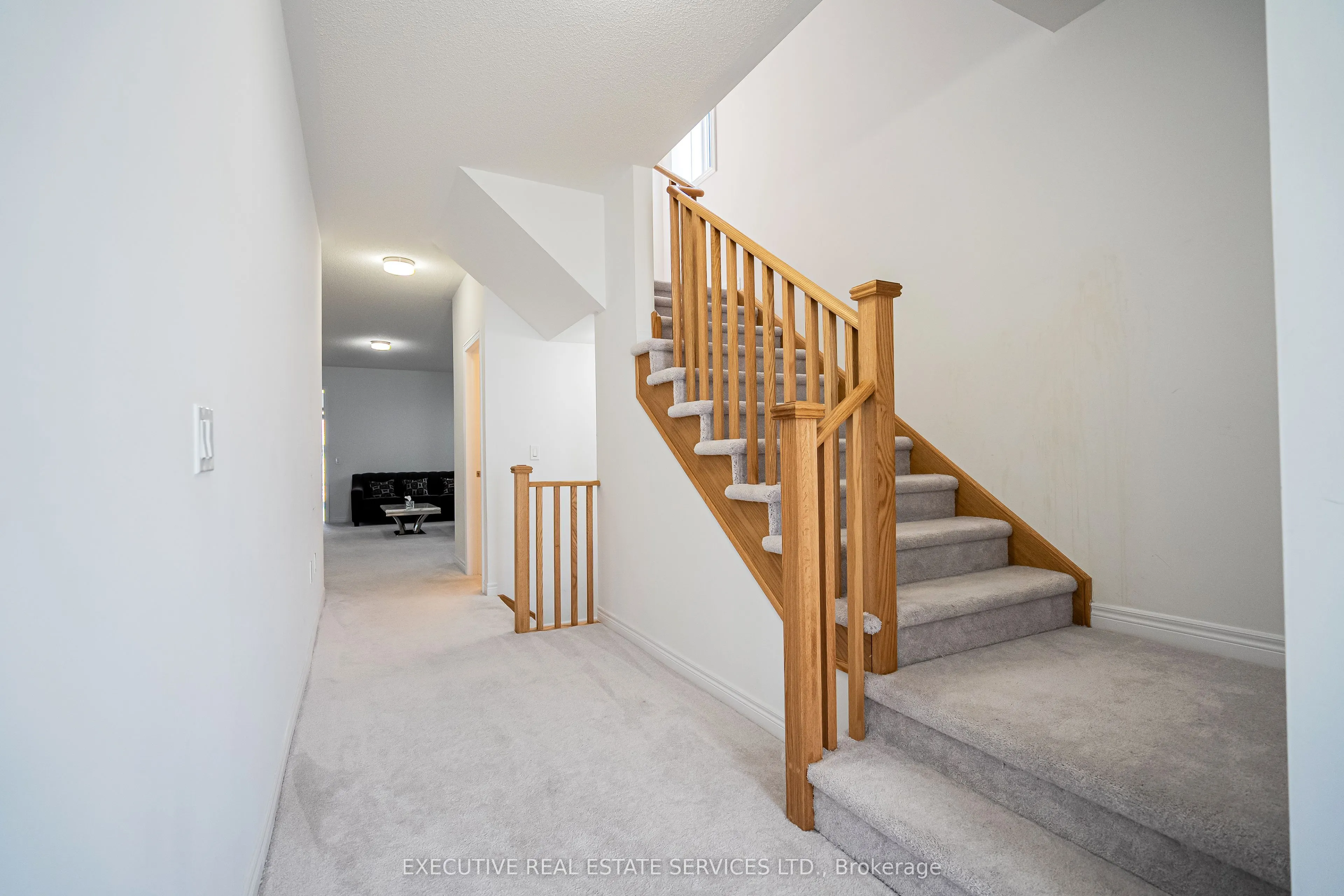 283 Rea Drive N
