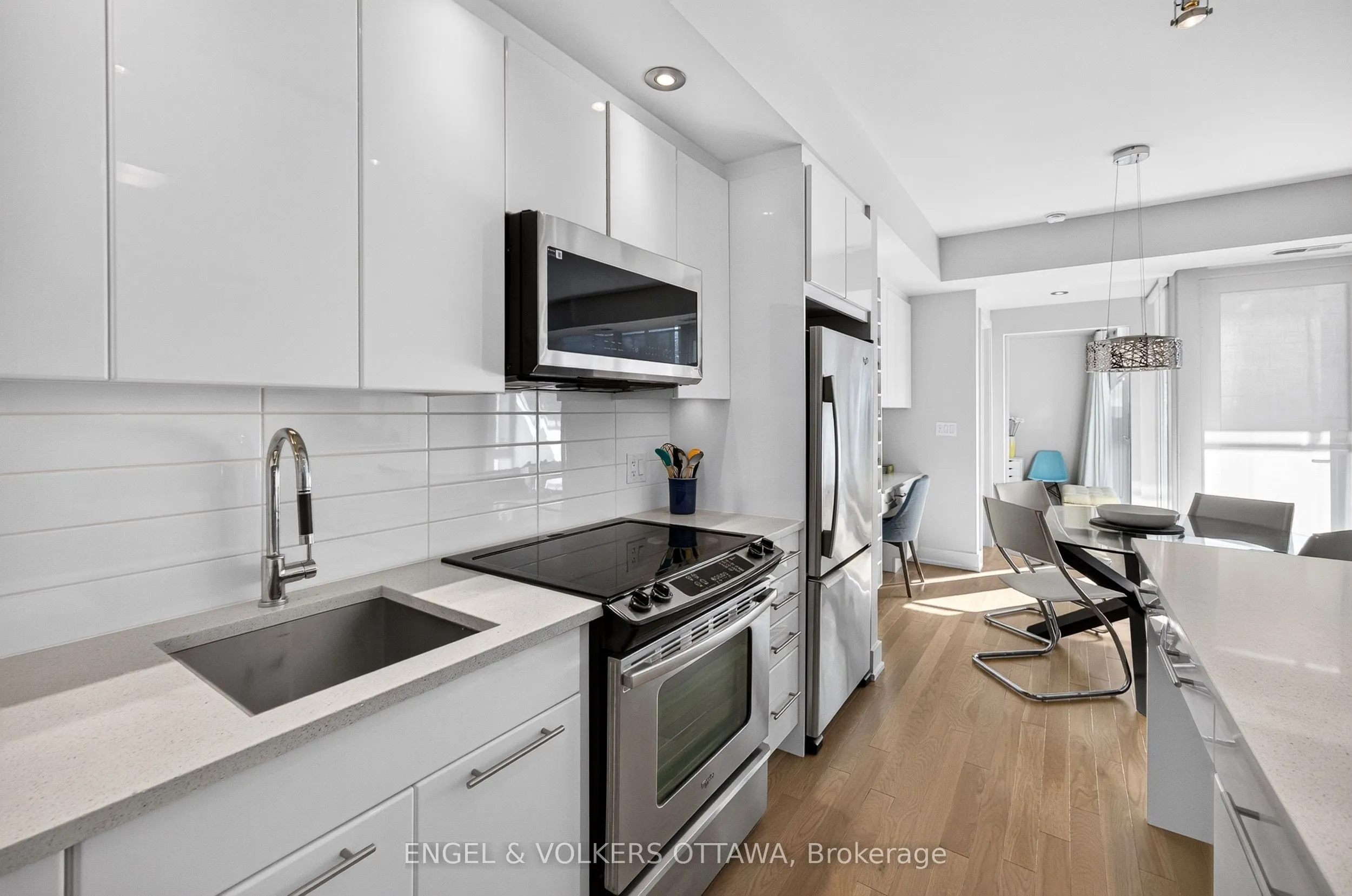 360 Patricia Avenue #710