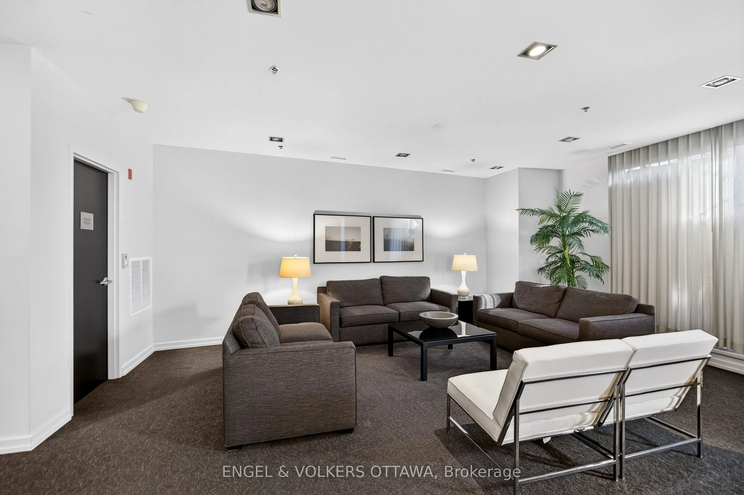 360 Patricia Avenue #710