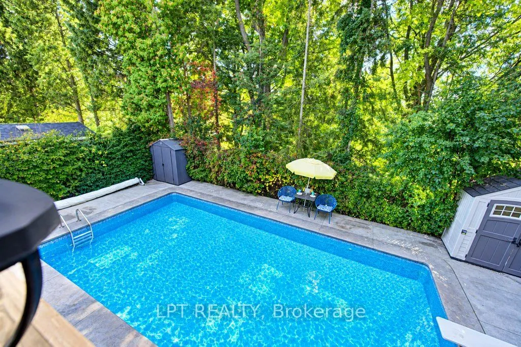 28 Bridlewood Drive E