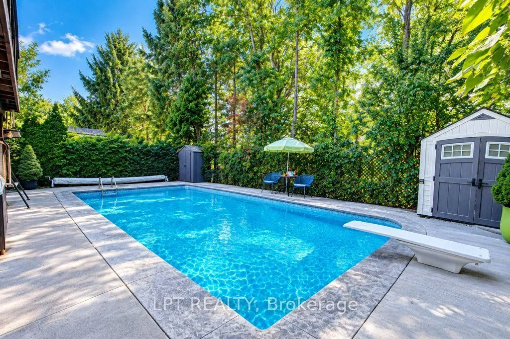 28 Bridlewood Drive E