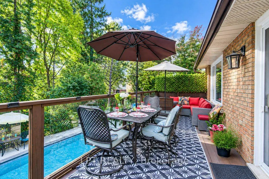 28 Bridlewood Drive E