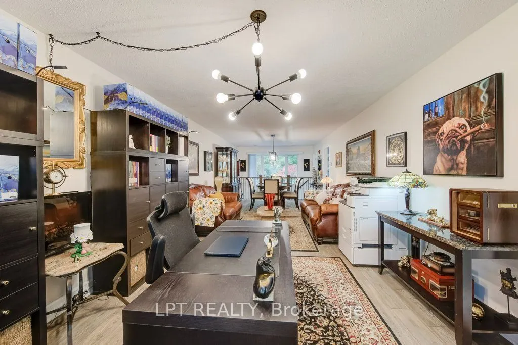 28 Bridlewood Drive E