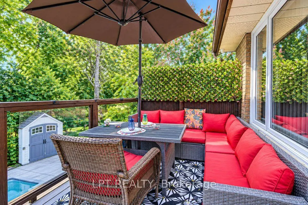 28 Bridlewood Drive E