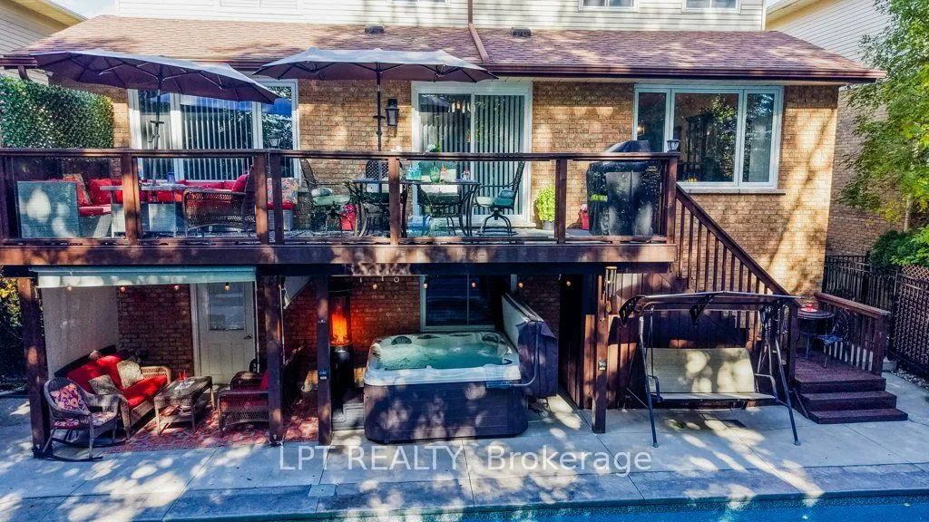 28 Bridlewood Drive E