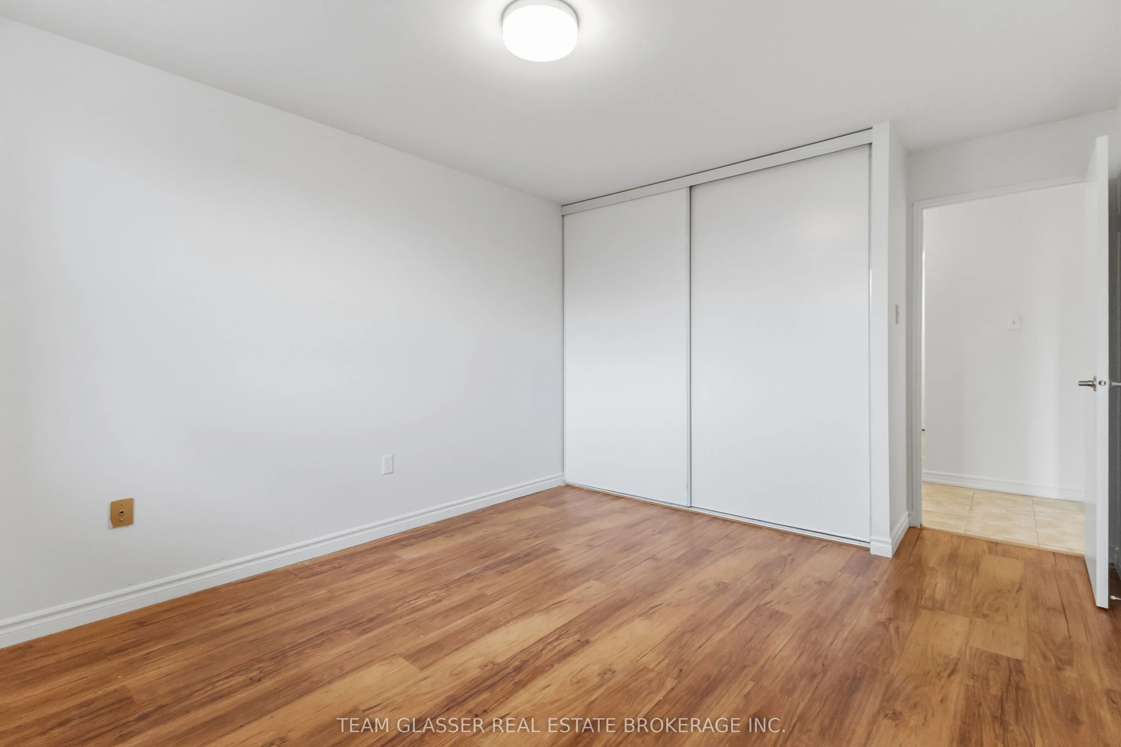 746 Fanshawe Park Road E #211
