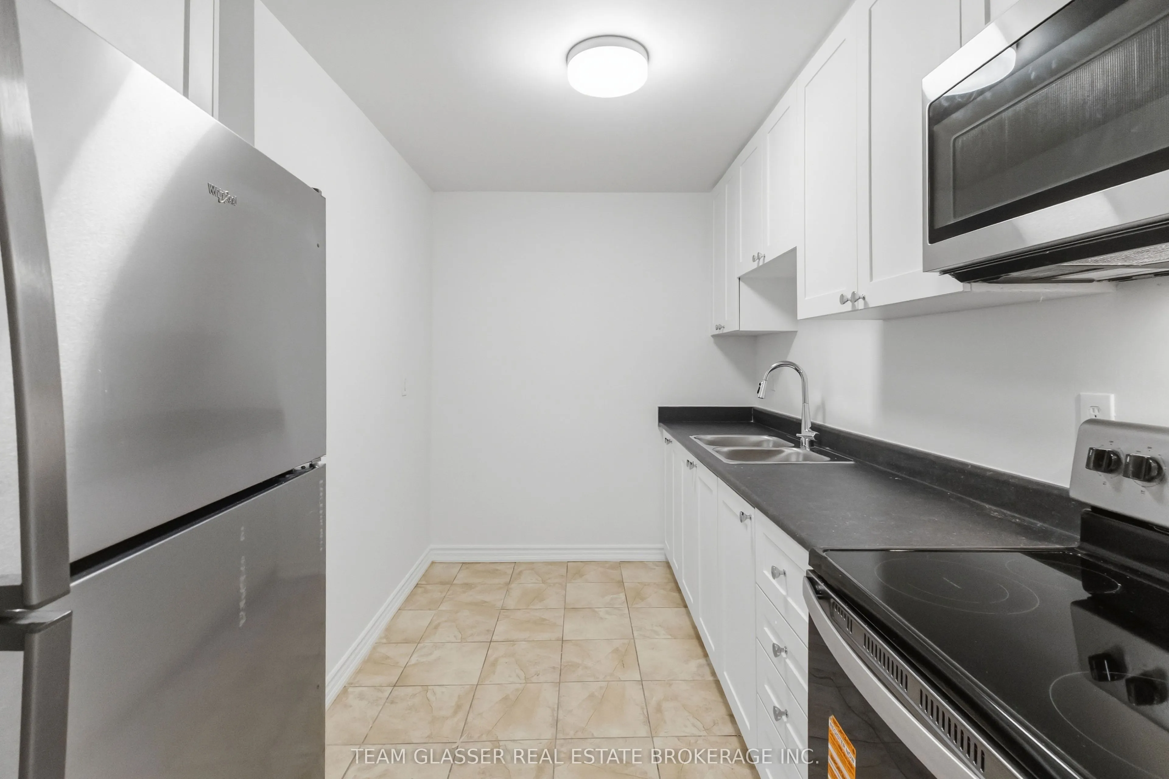 746 Fanshawe Park Road E #211
