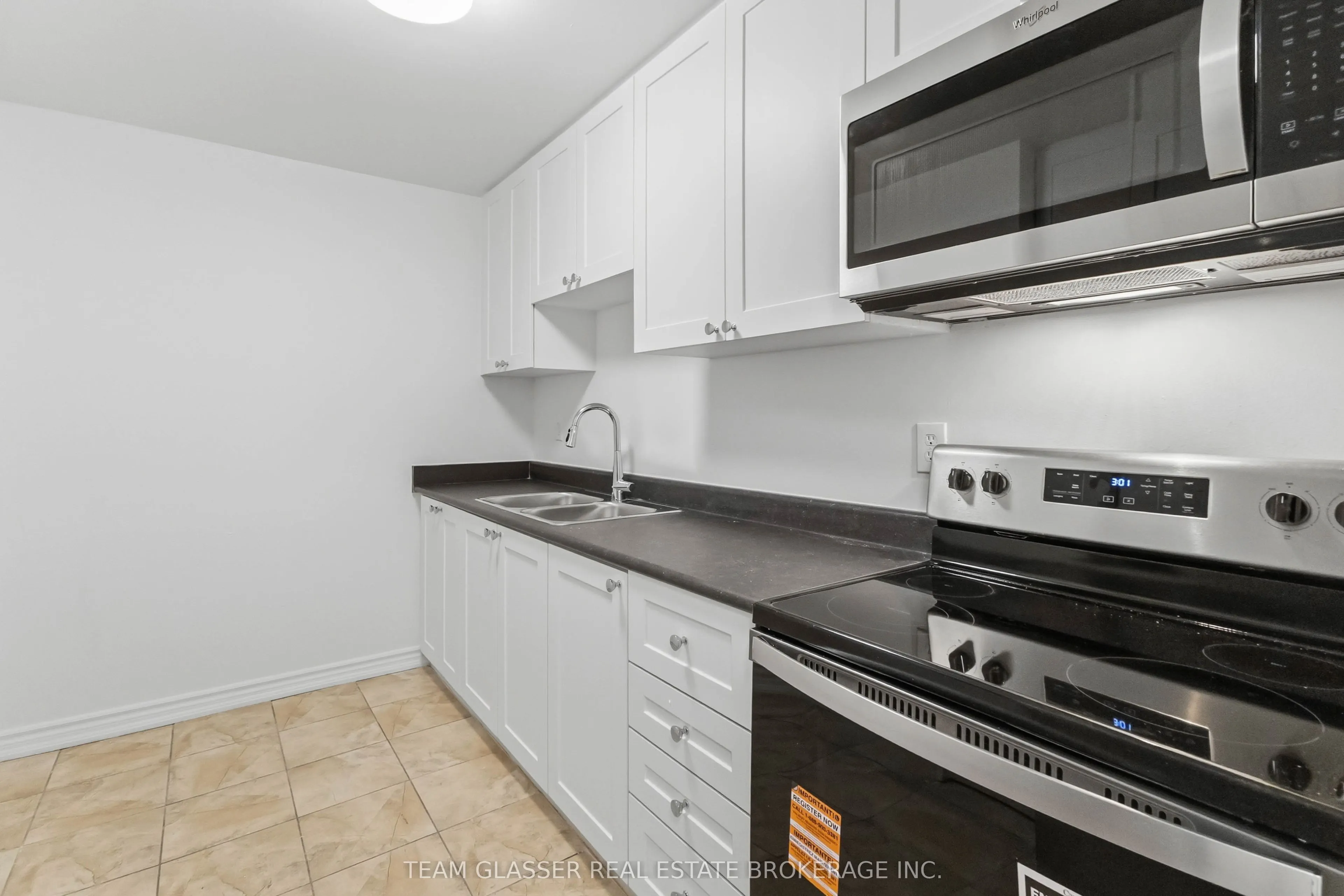746 Fanshawe Park Road E #211