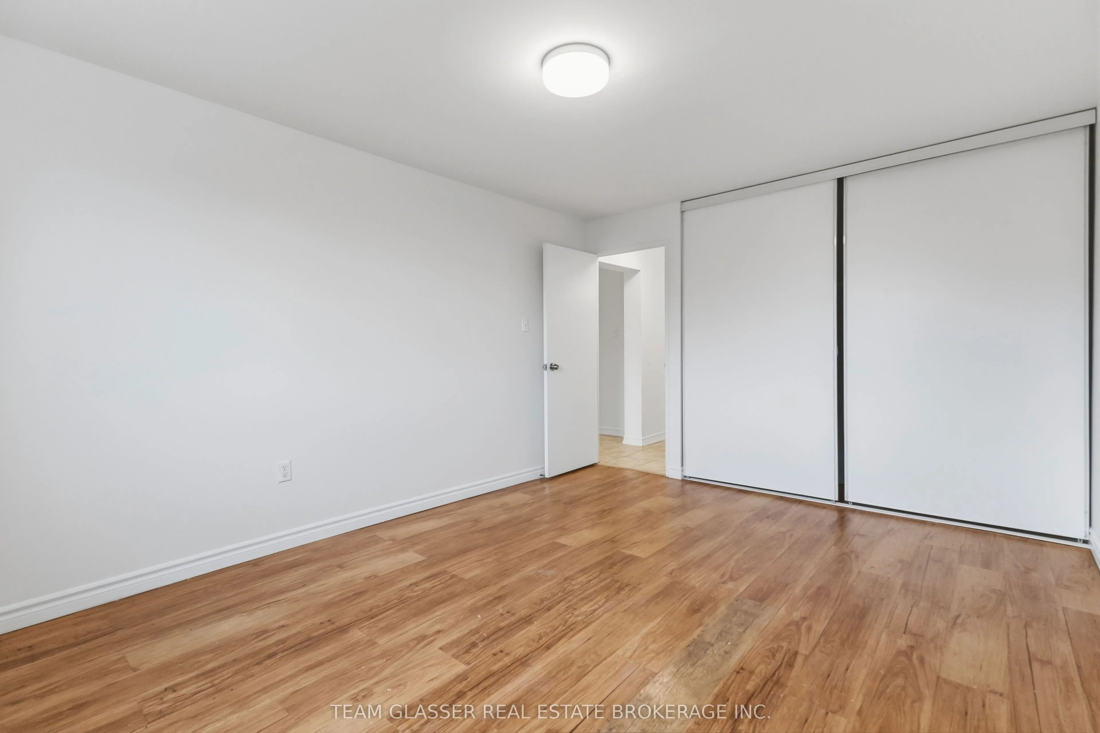 746 Fanshawe Park Road E #211
