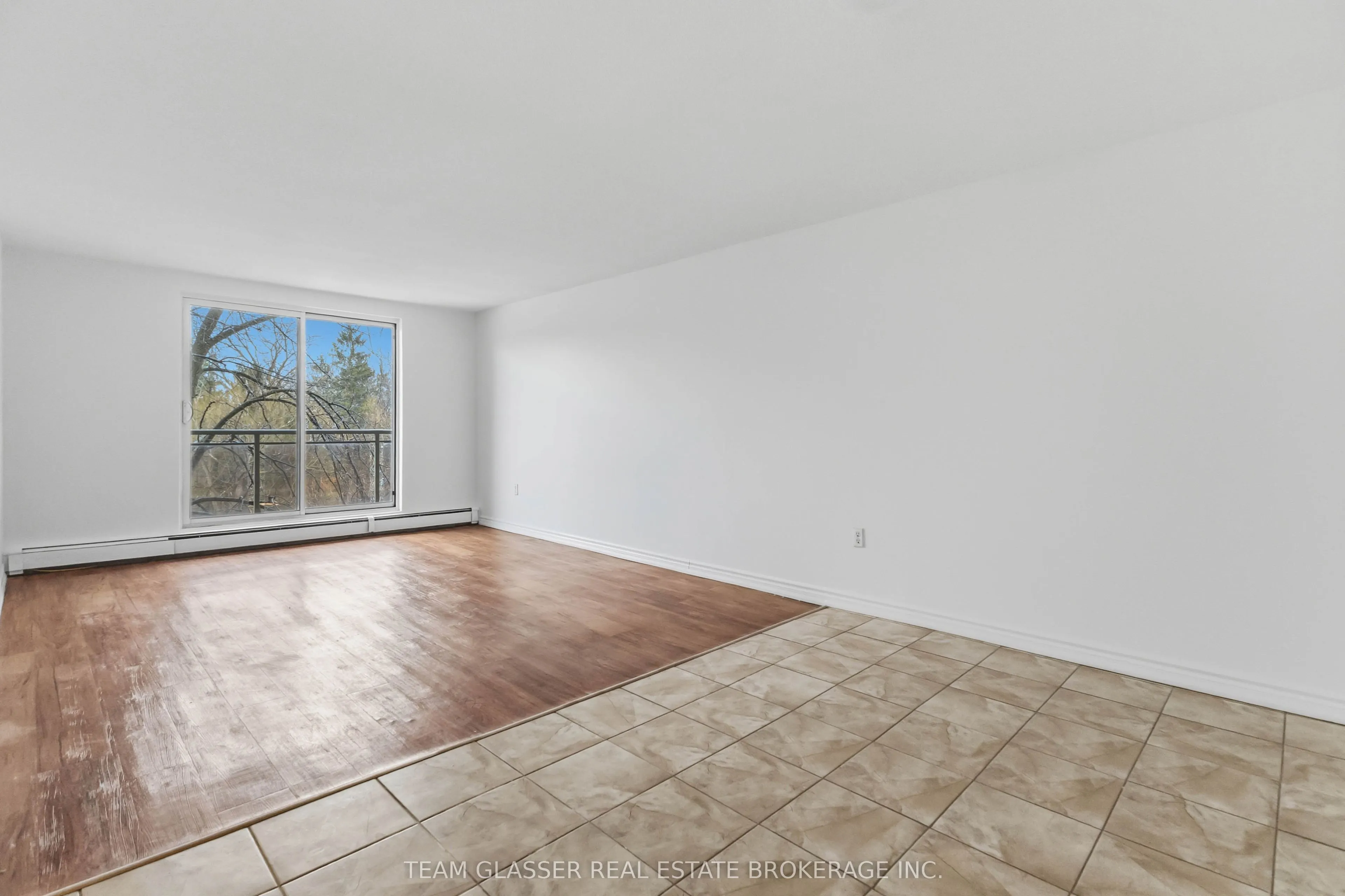 746 Fanshawe Park Road E #211