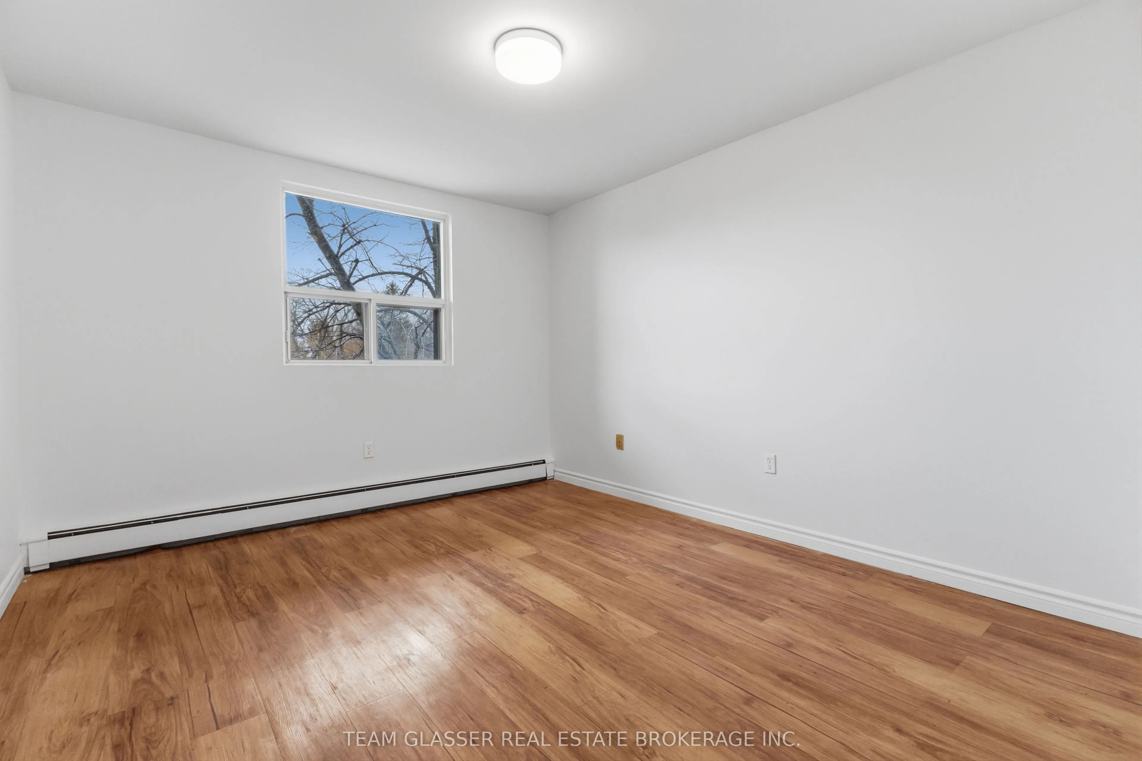 746 Fanshawe Park Road E #211