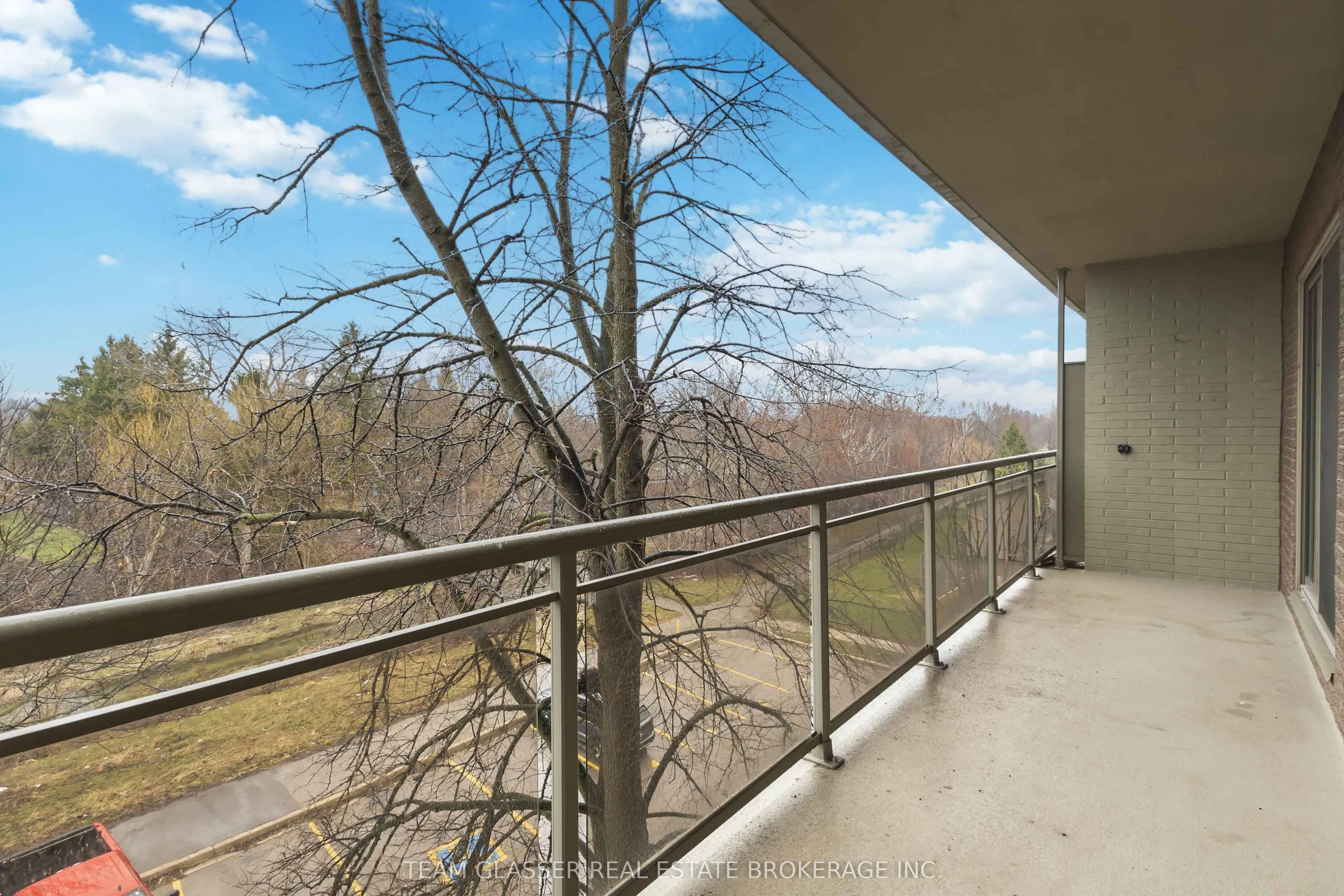 746 Fanshawe Park Road E #211