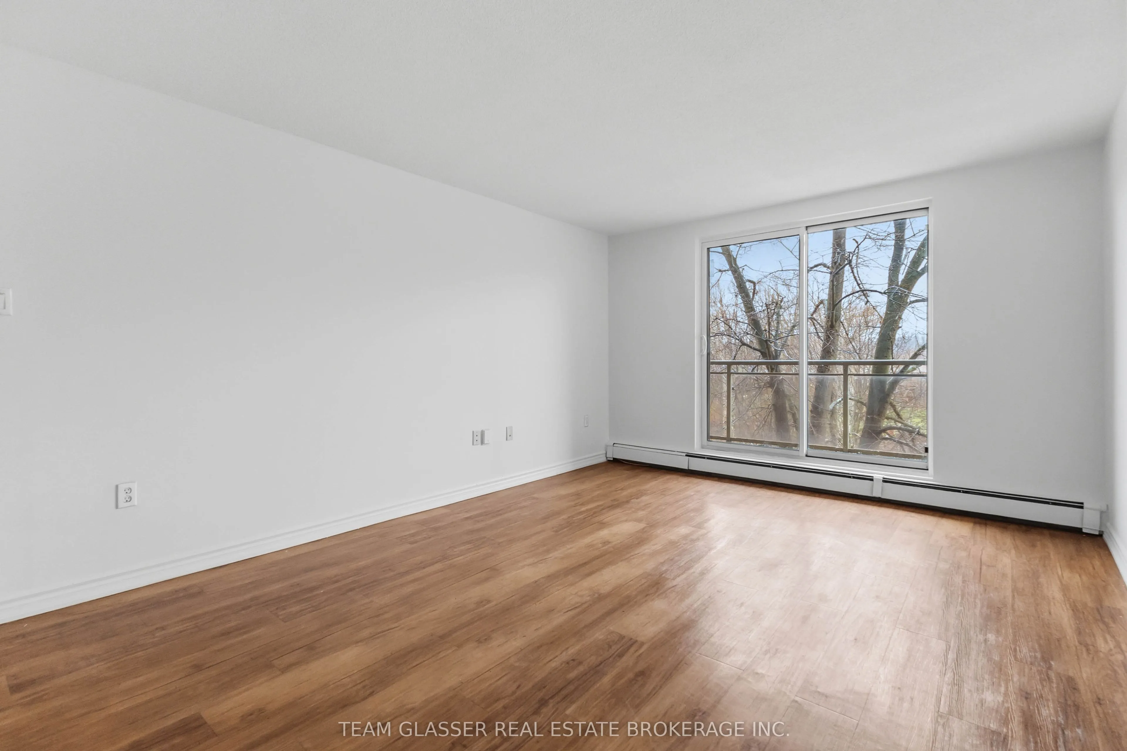 746 Fanshawe Park Road E #211