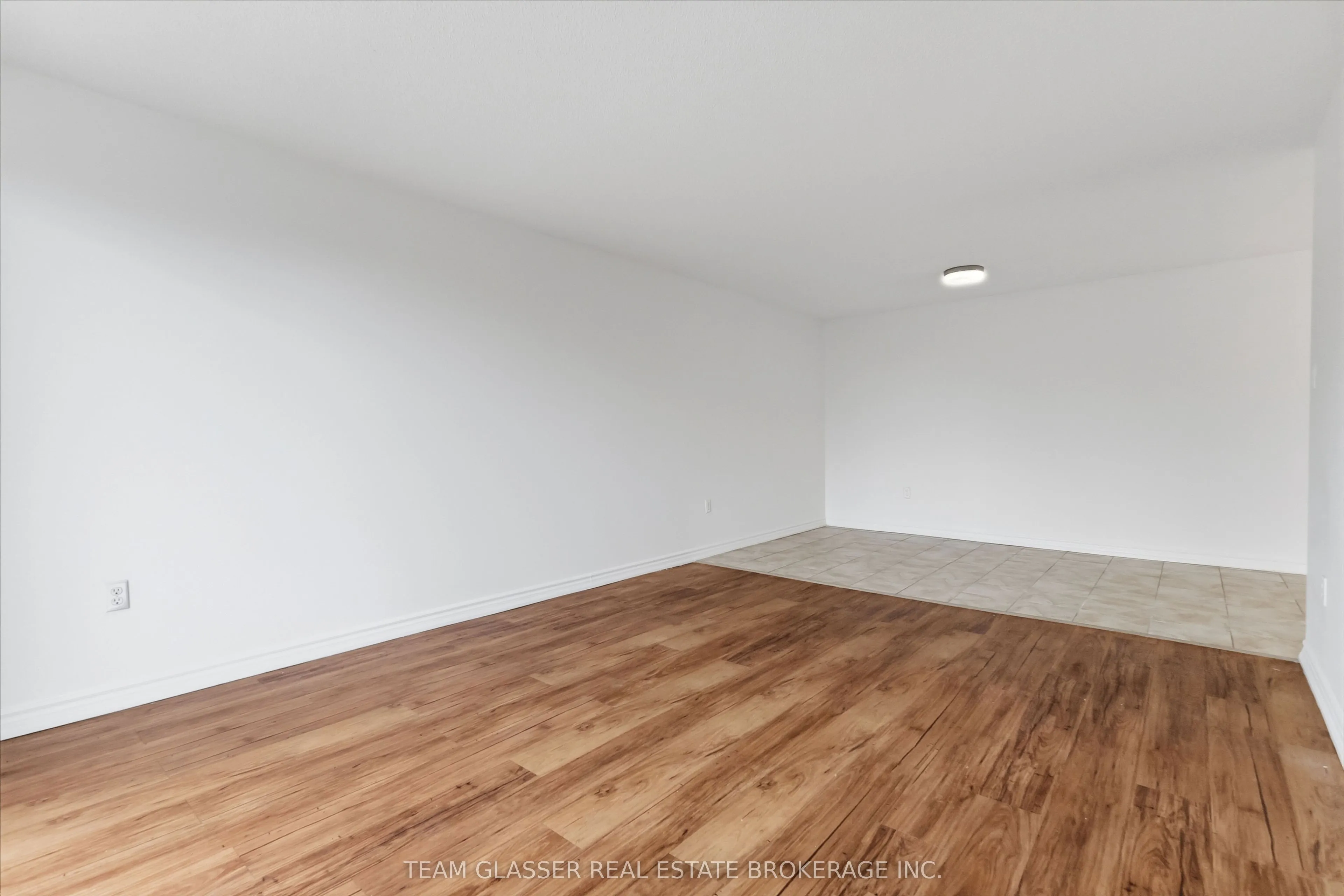 746 Fanshawe Park Road E #211