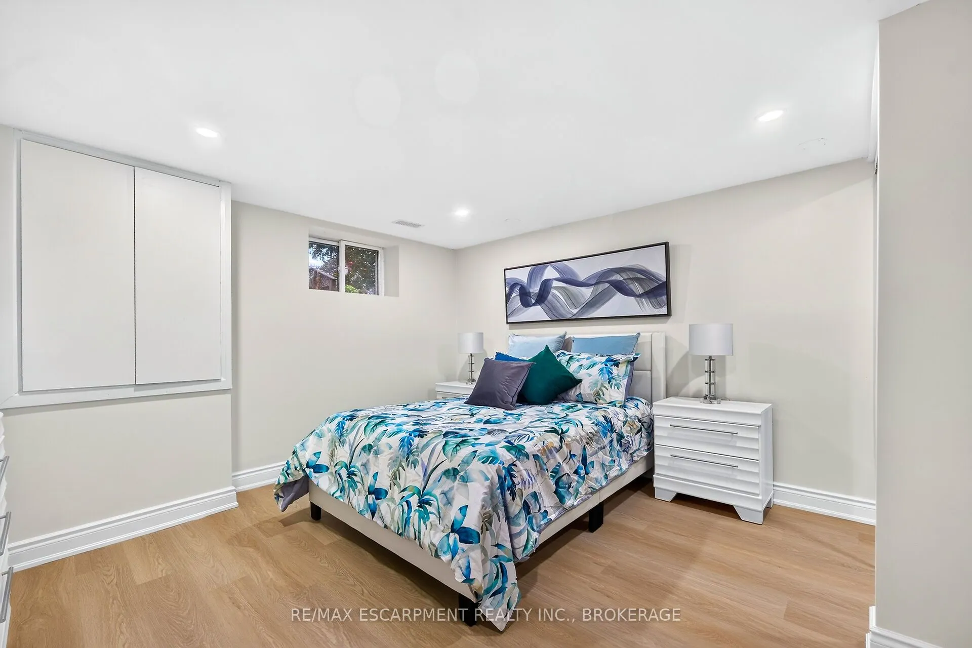 5662 Morden Drive