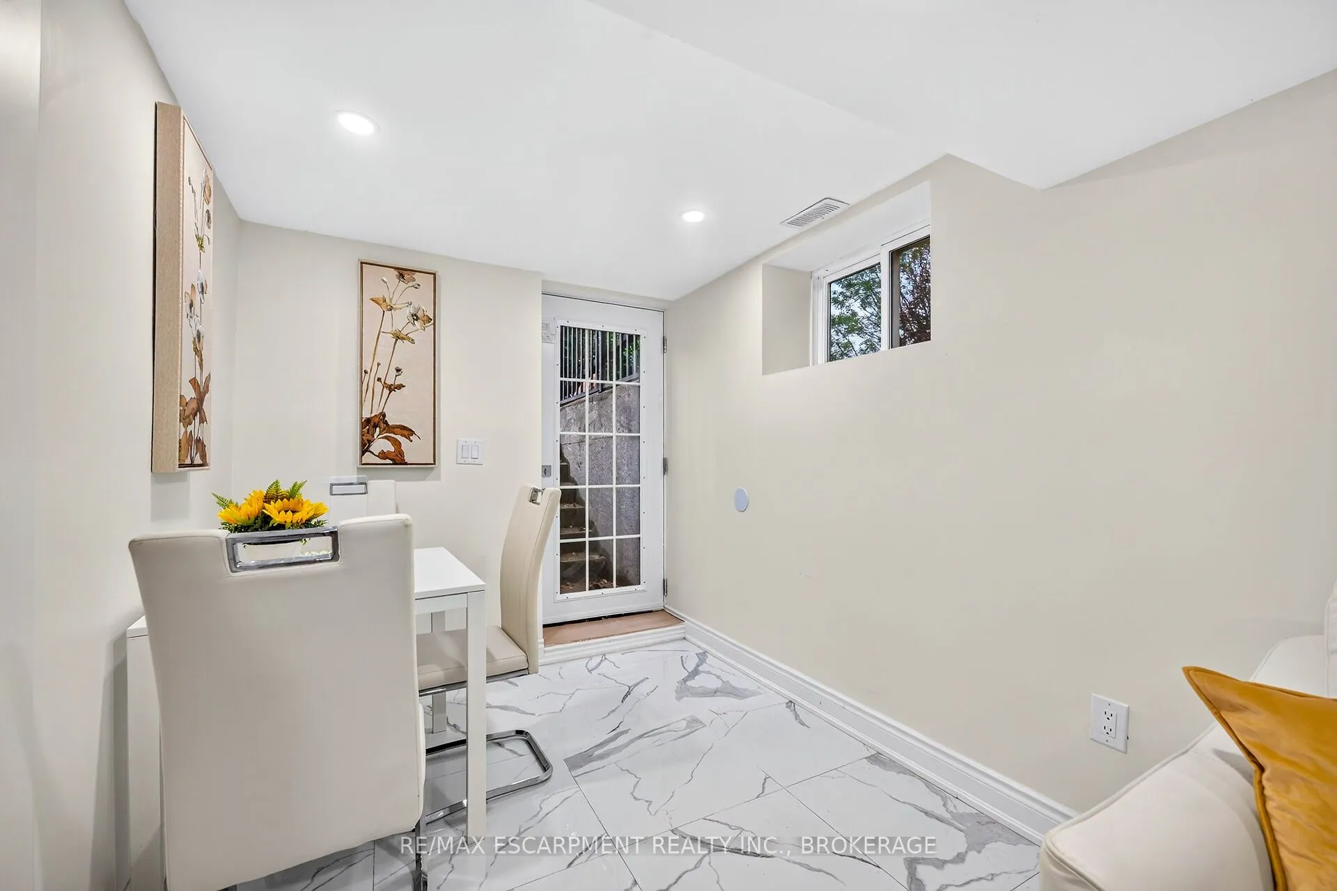5662 Morden Drive