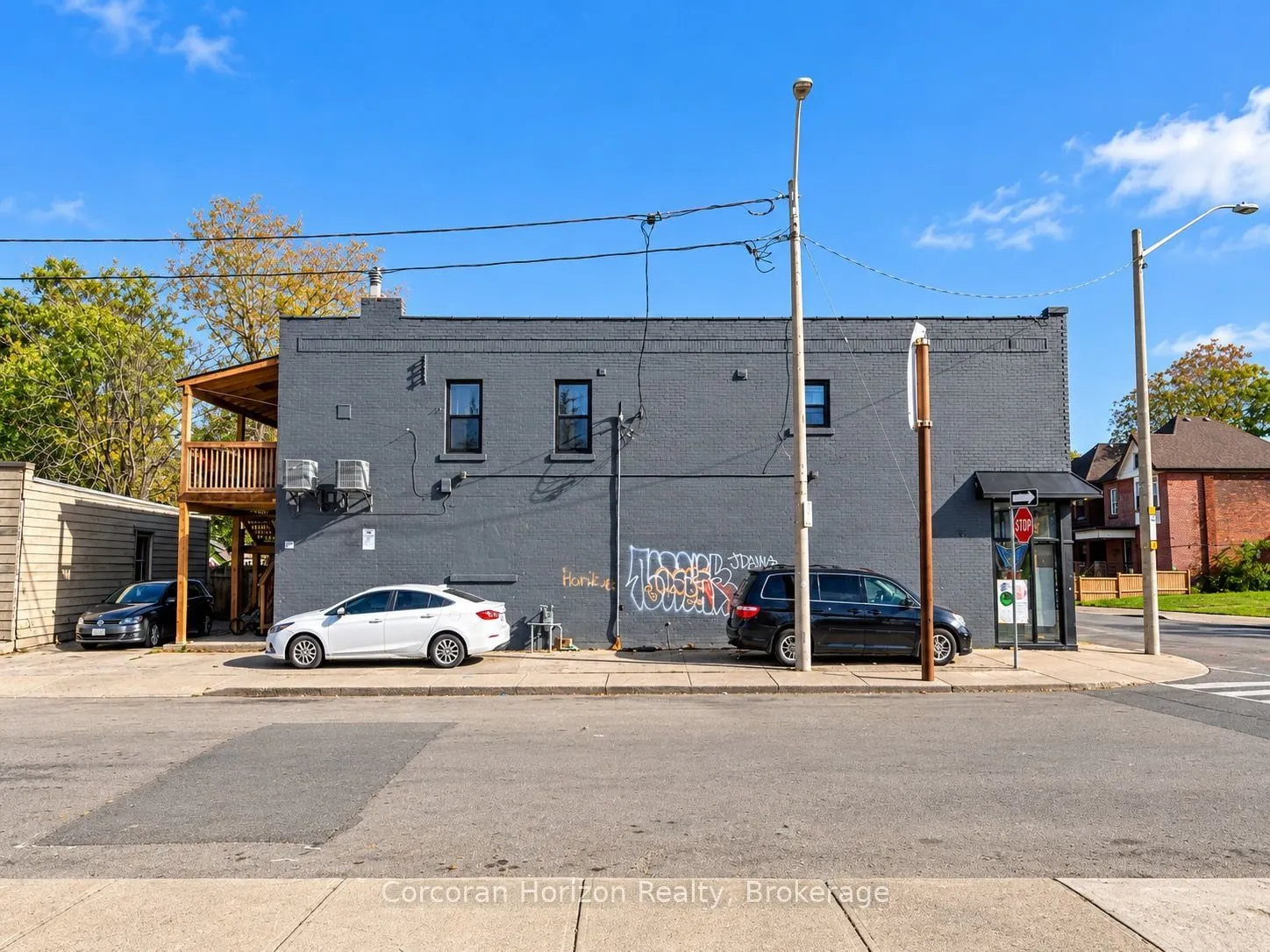571-575 KING Street E
