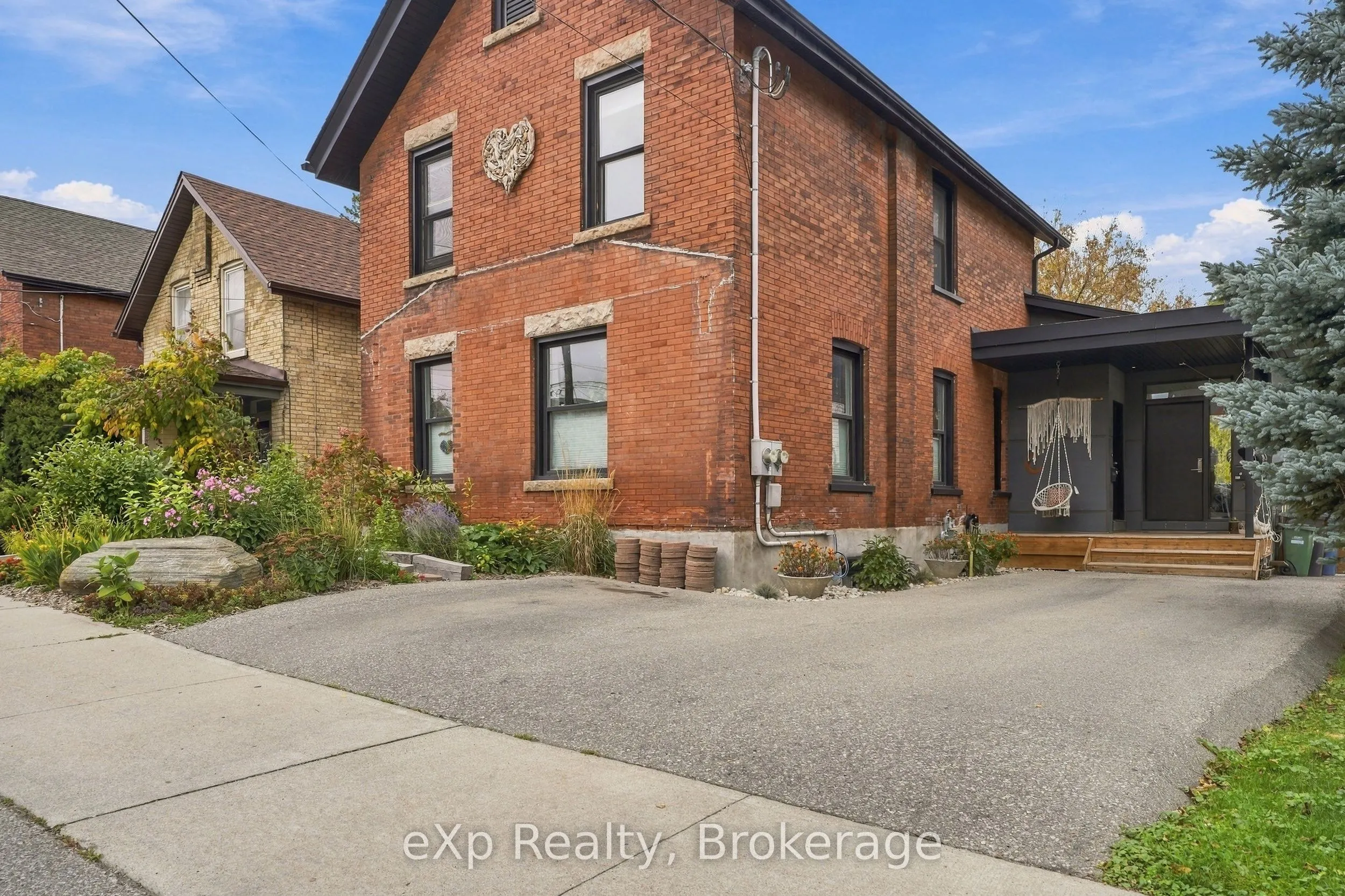 34 Duke Street #B
