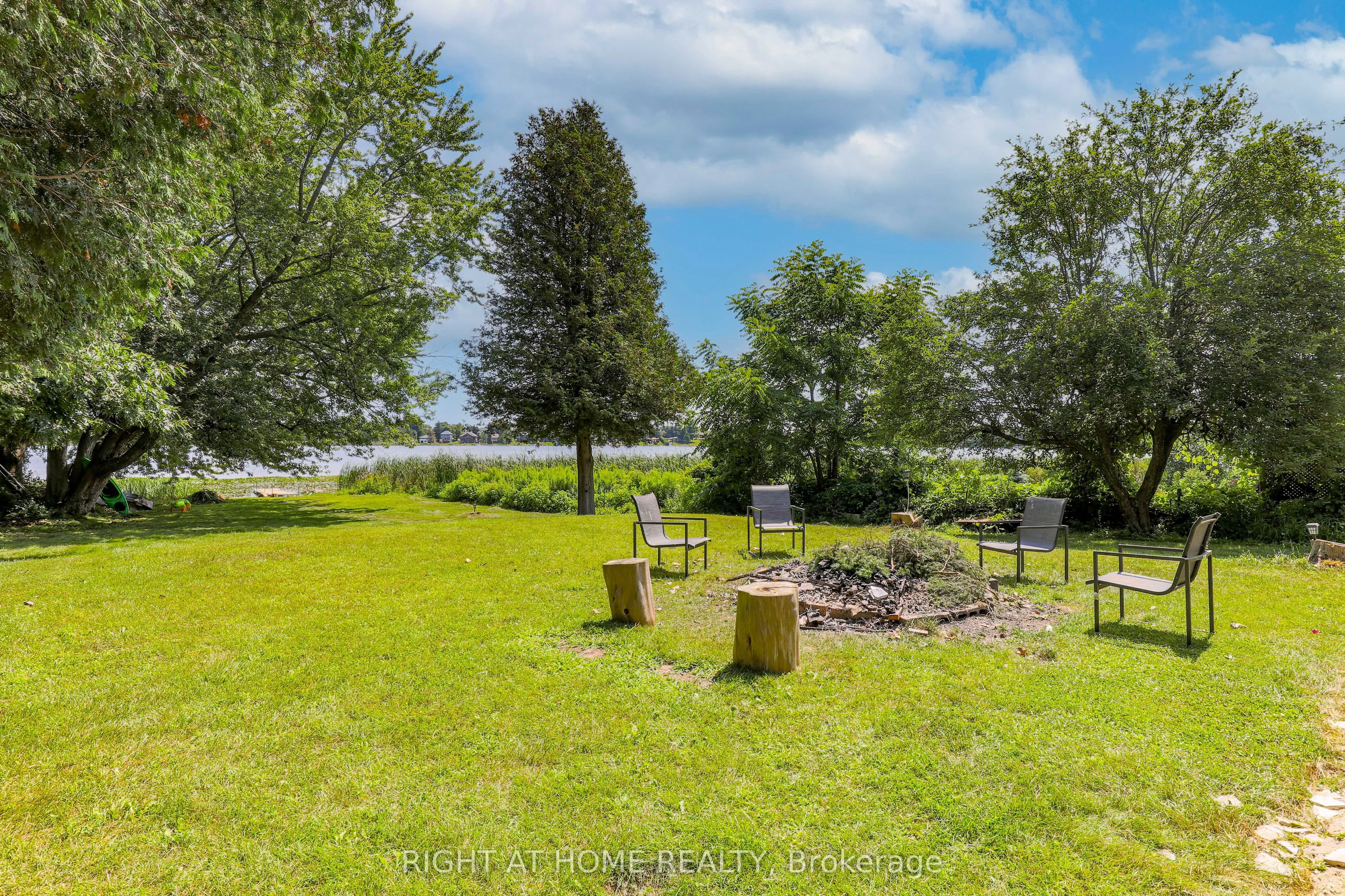 21 Shirley Anne Drive S