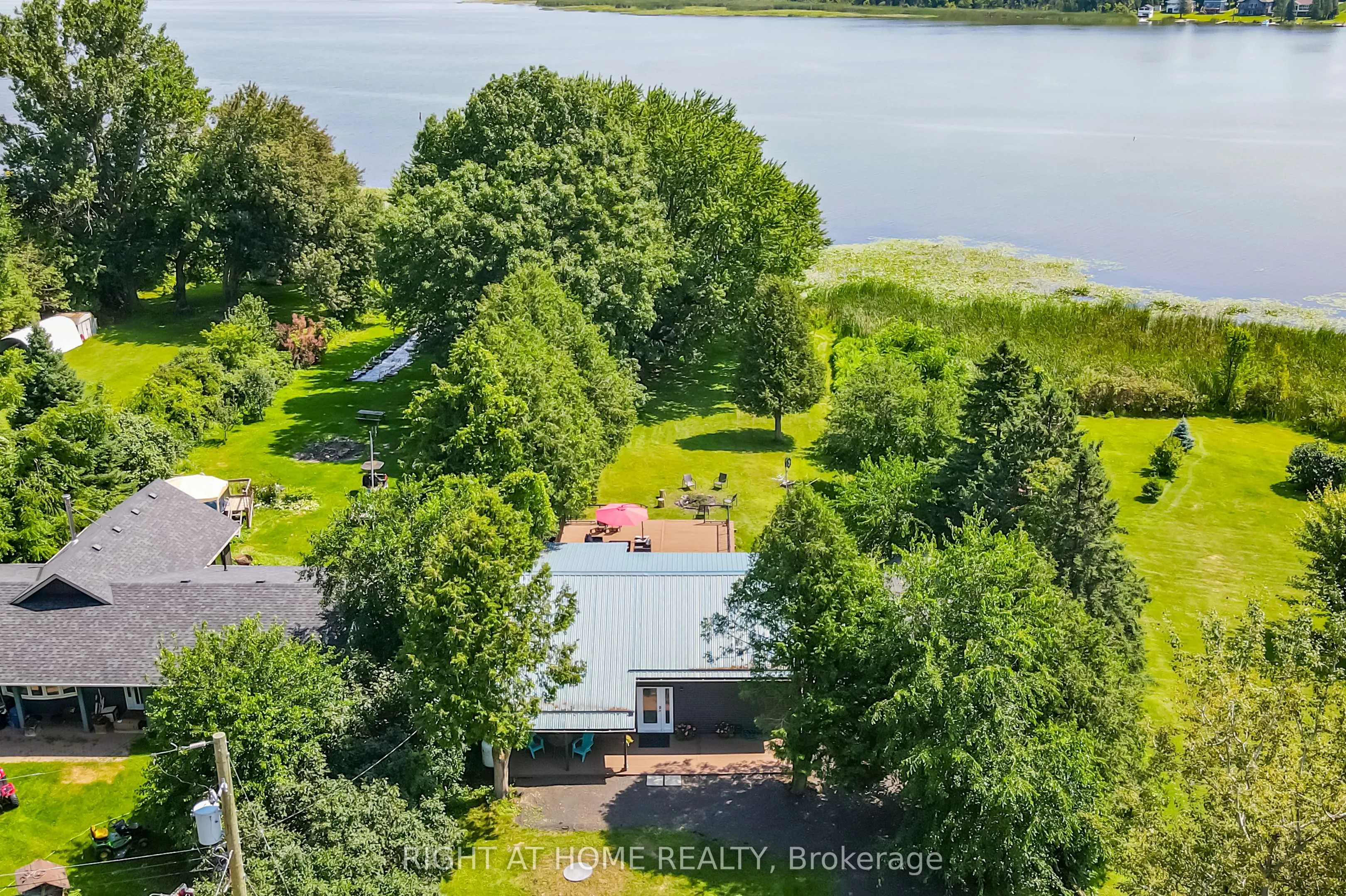 21 Shirley Anne Drive S