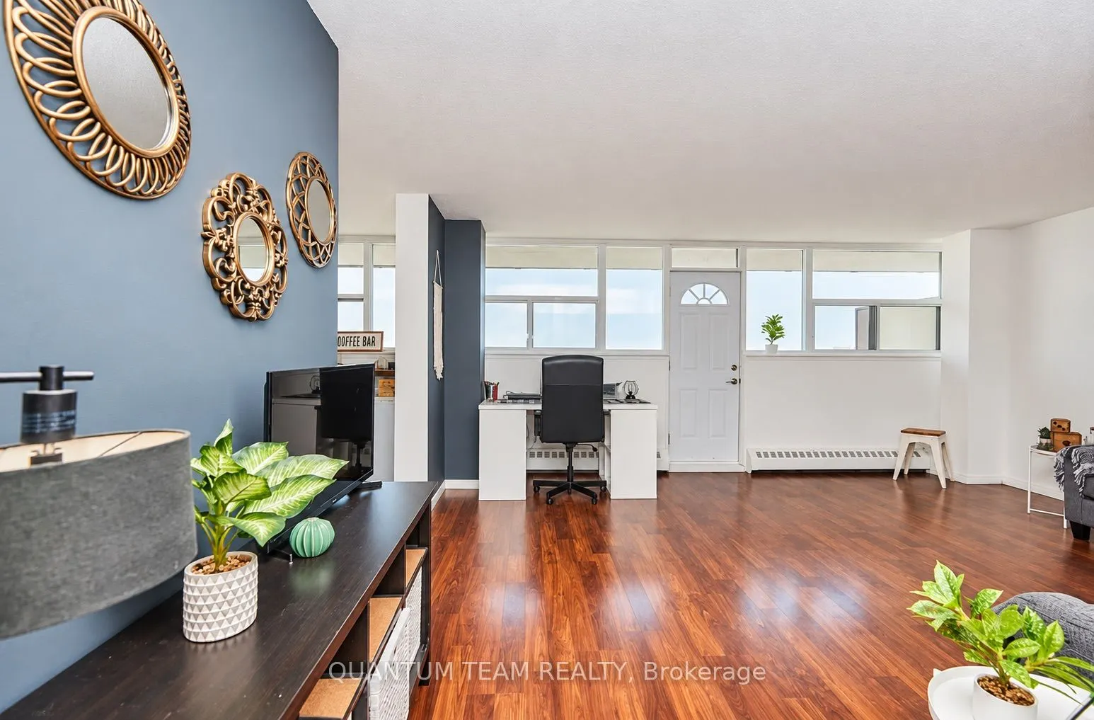 215 GLENRIDGE Avenue #1005