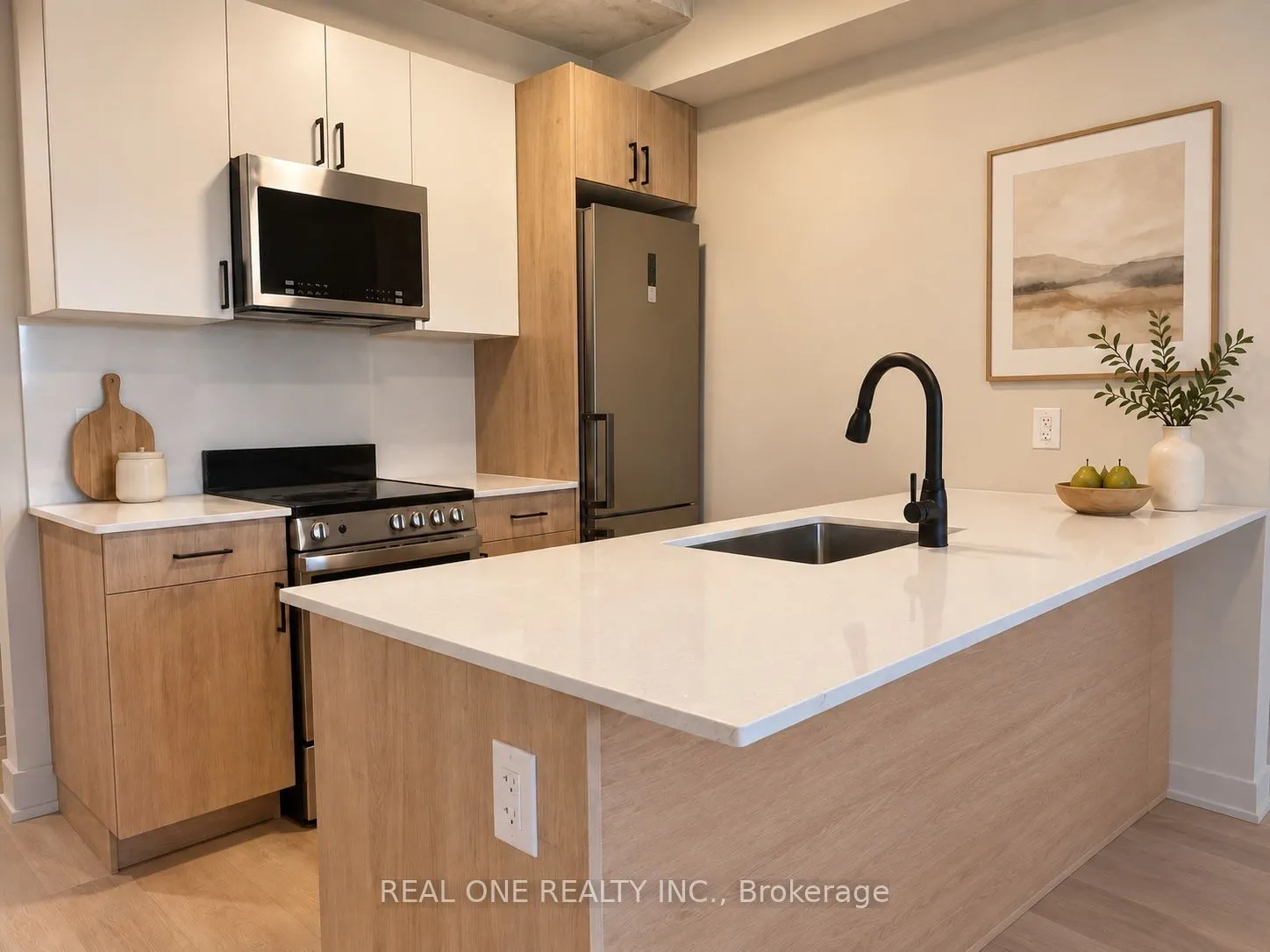 810 King Street W #404