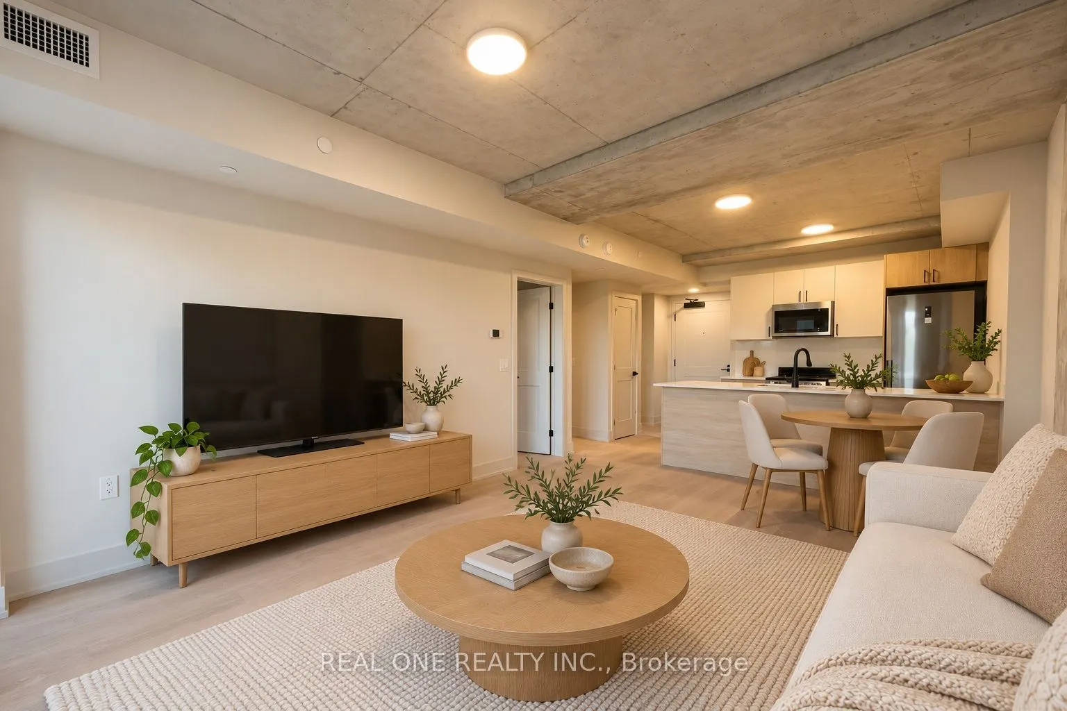 810 King Street W #404