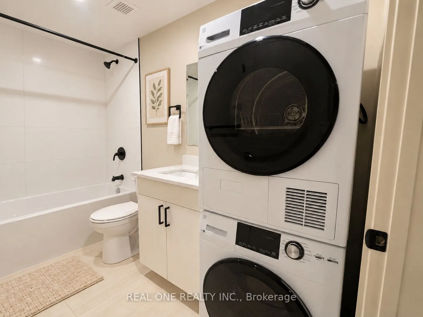 810 King Street W #404
