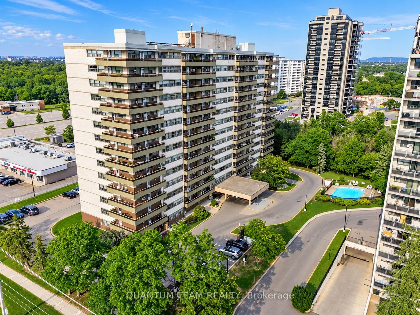 215 GLENRIDGE Avenue #1005