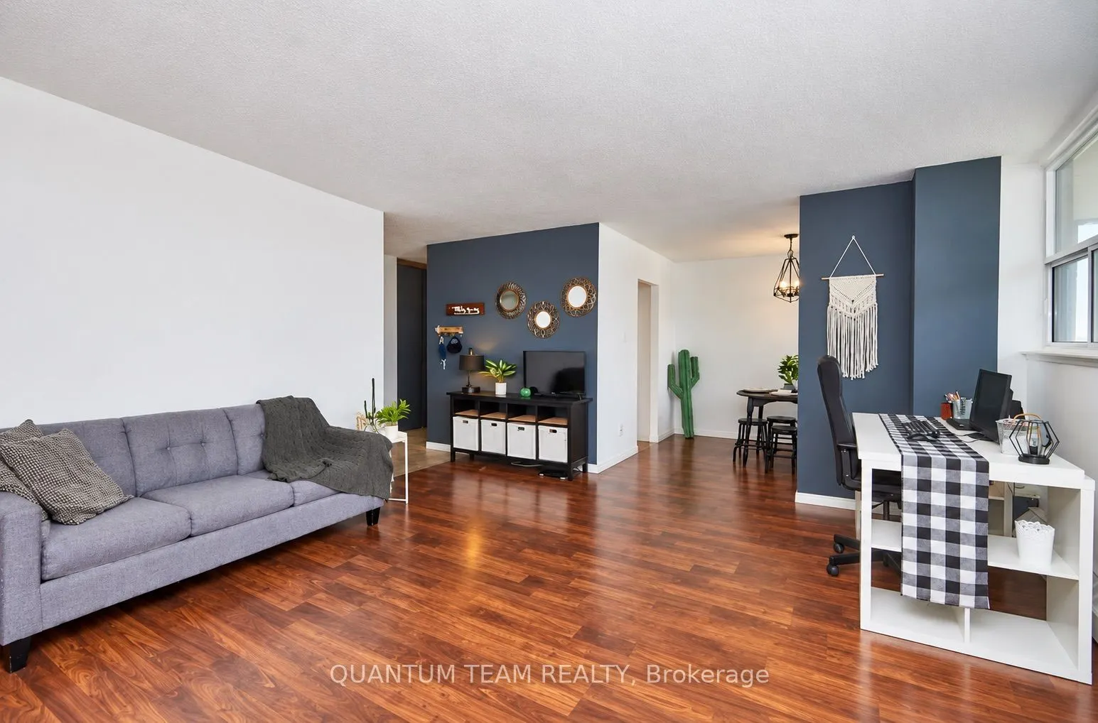 215 GLENRIDGE Avenue #1005