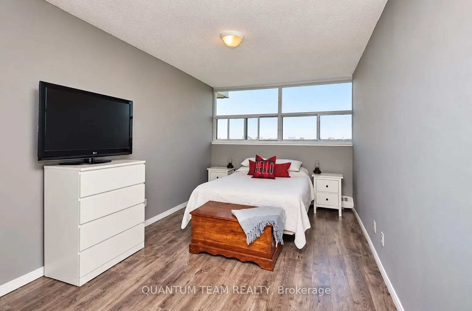 215 GLENRIDGE Avenue #1005