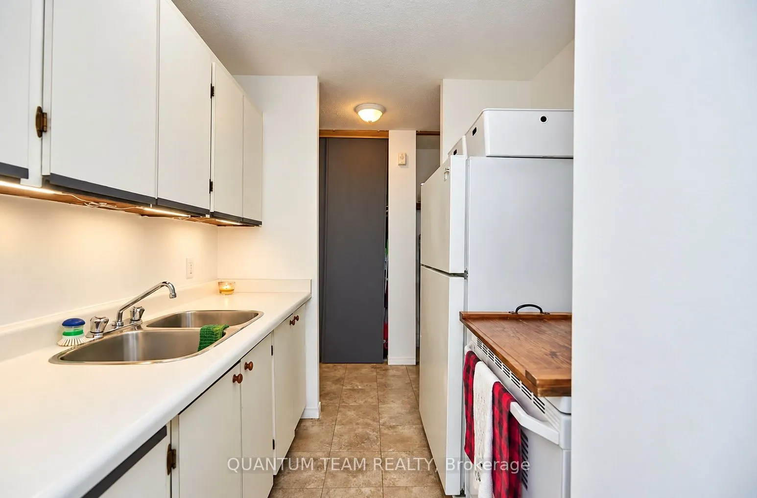 215 GLENRIDGE Avenue #1005