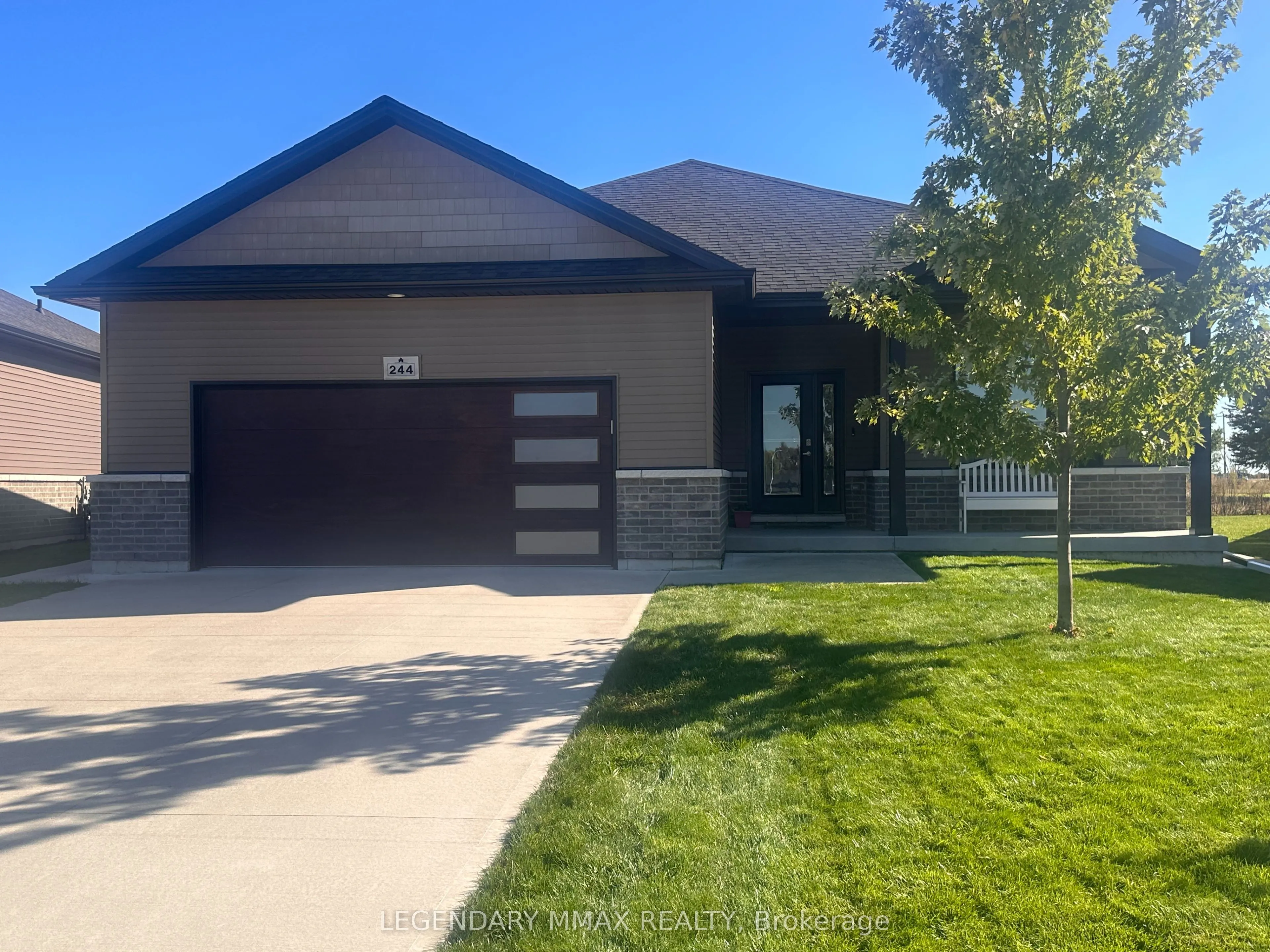 244 Moonstone Crescent