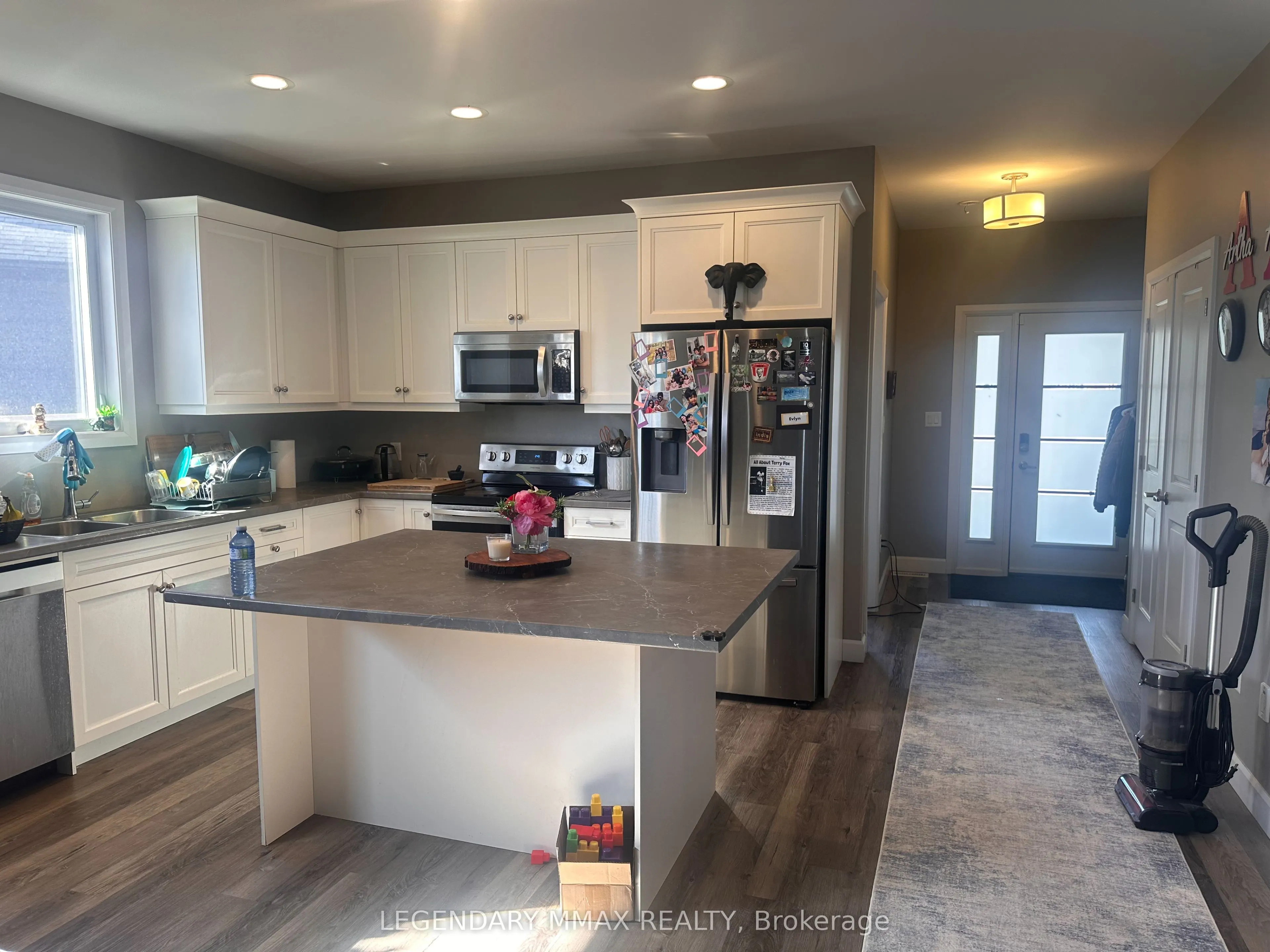 244 Moonstone Crescent