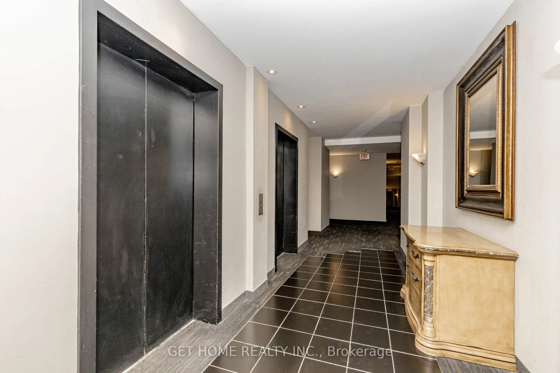 135 James Street S #1114
