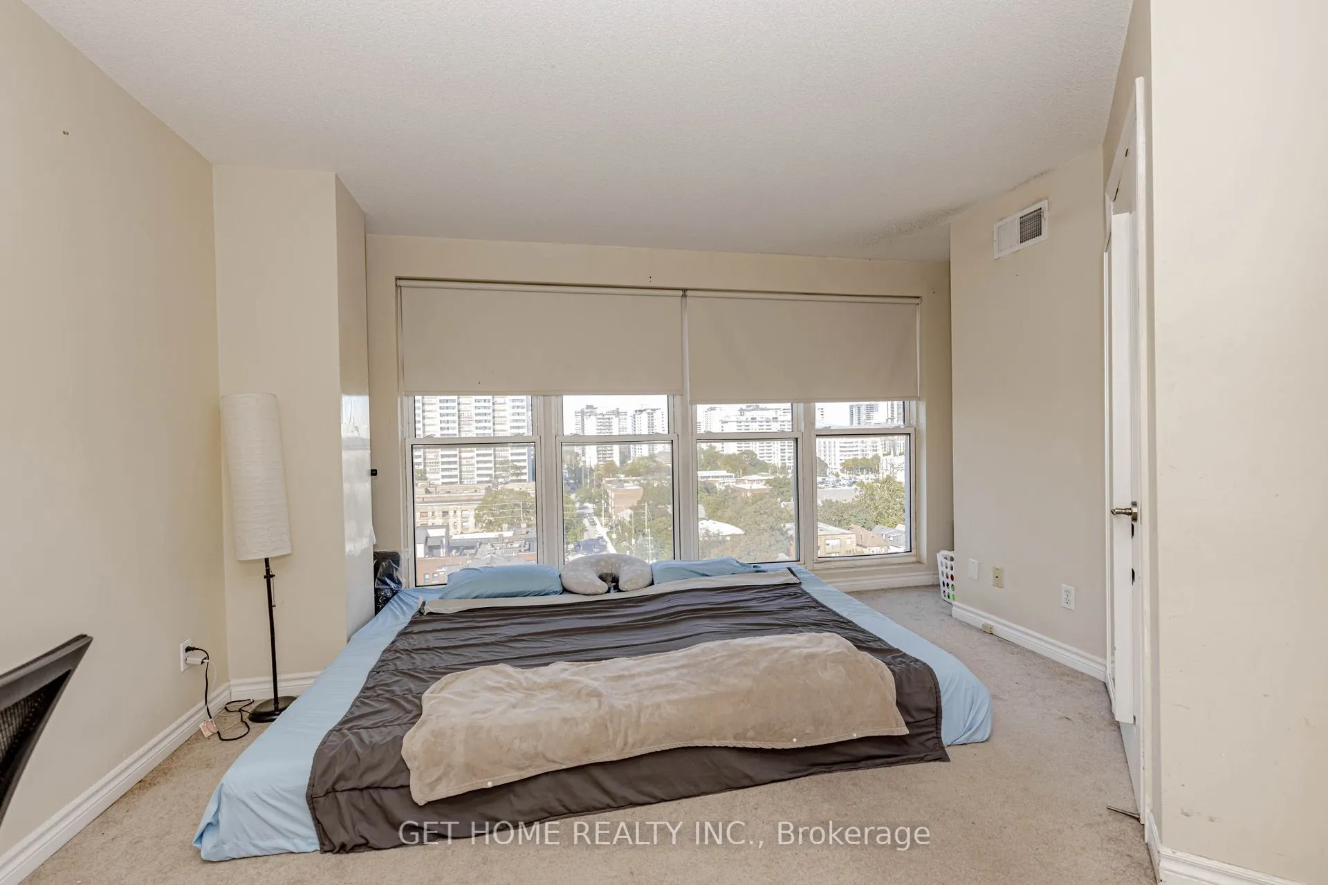 135 James Street S #1114