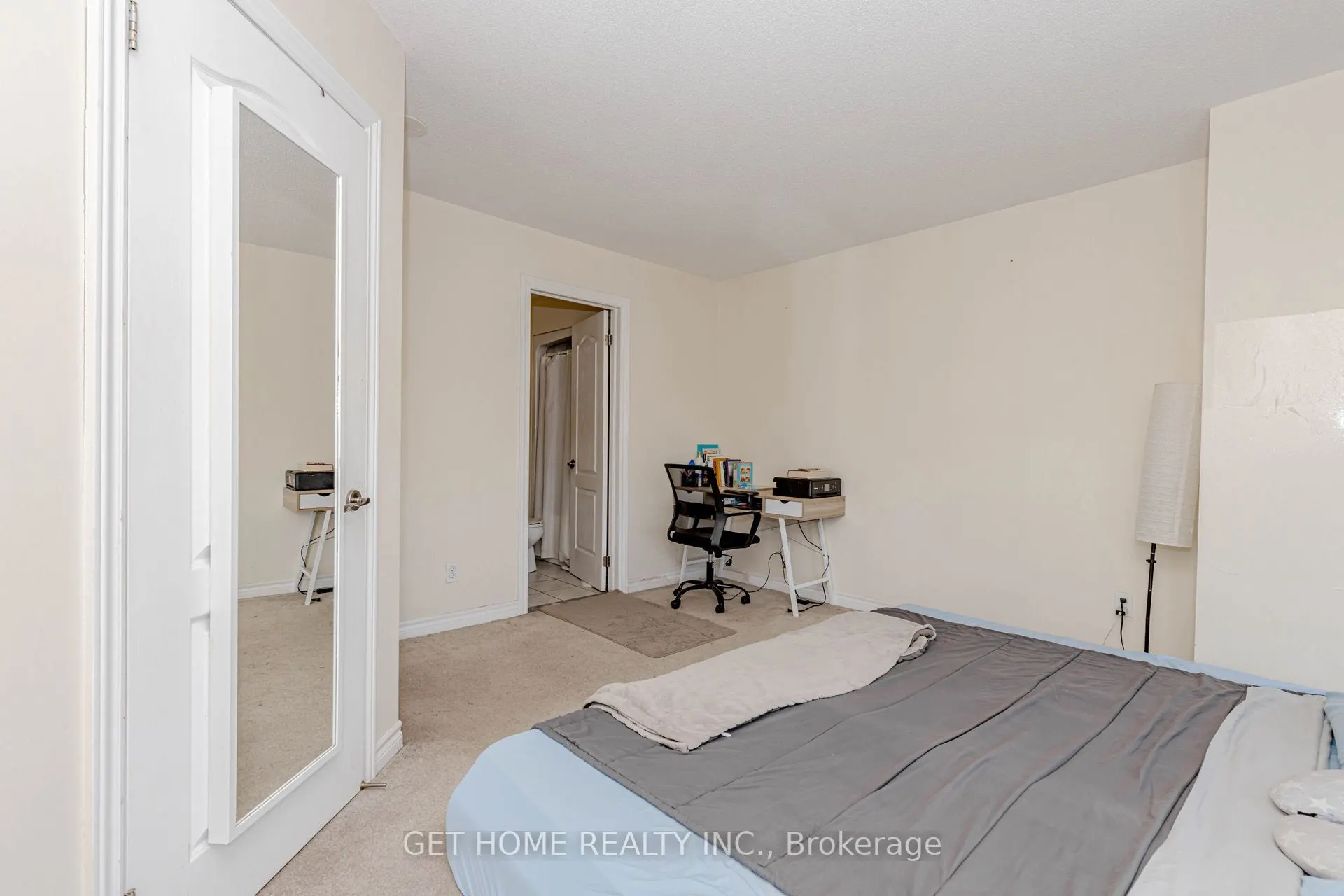 135 James Street S #1114