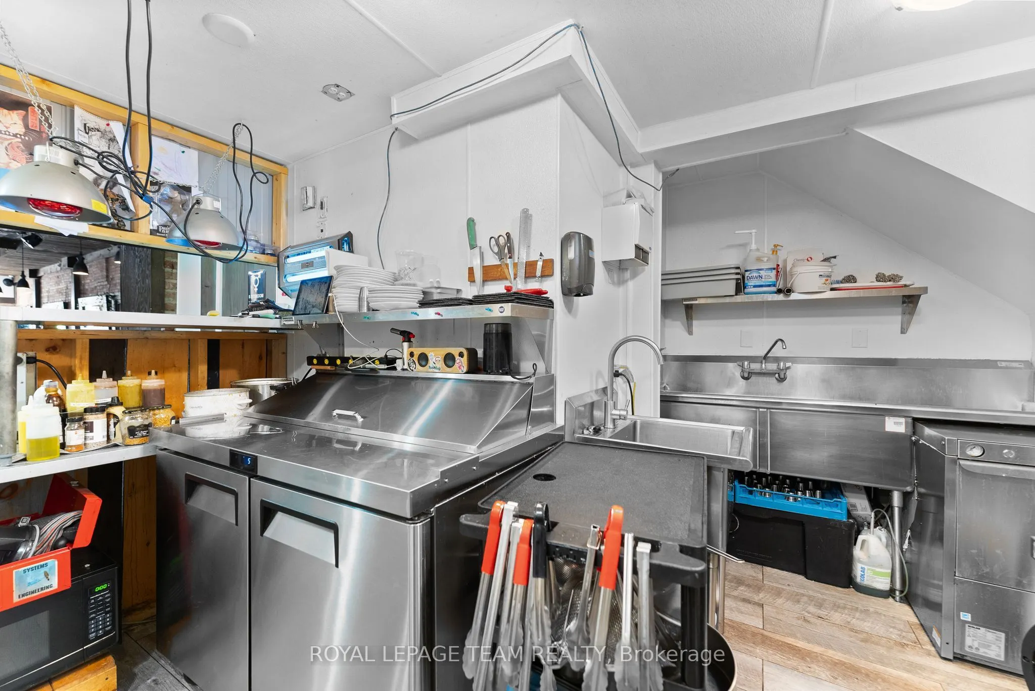 26 Elgin Street W