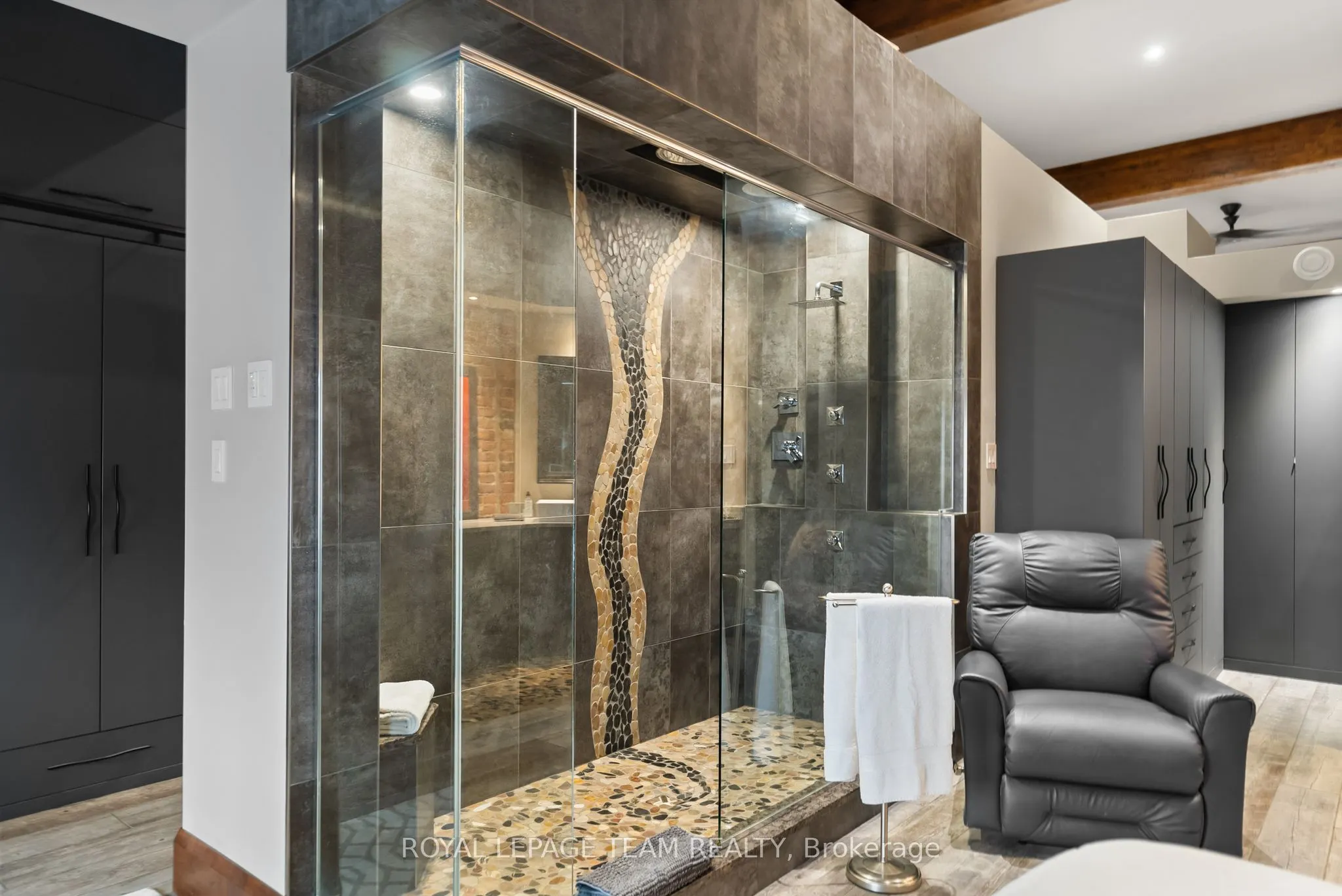 26 Elgin Street W