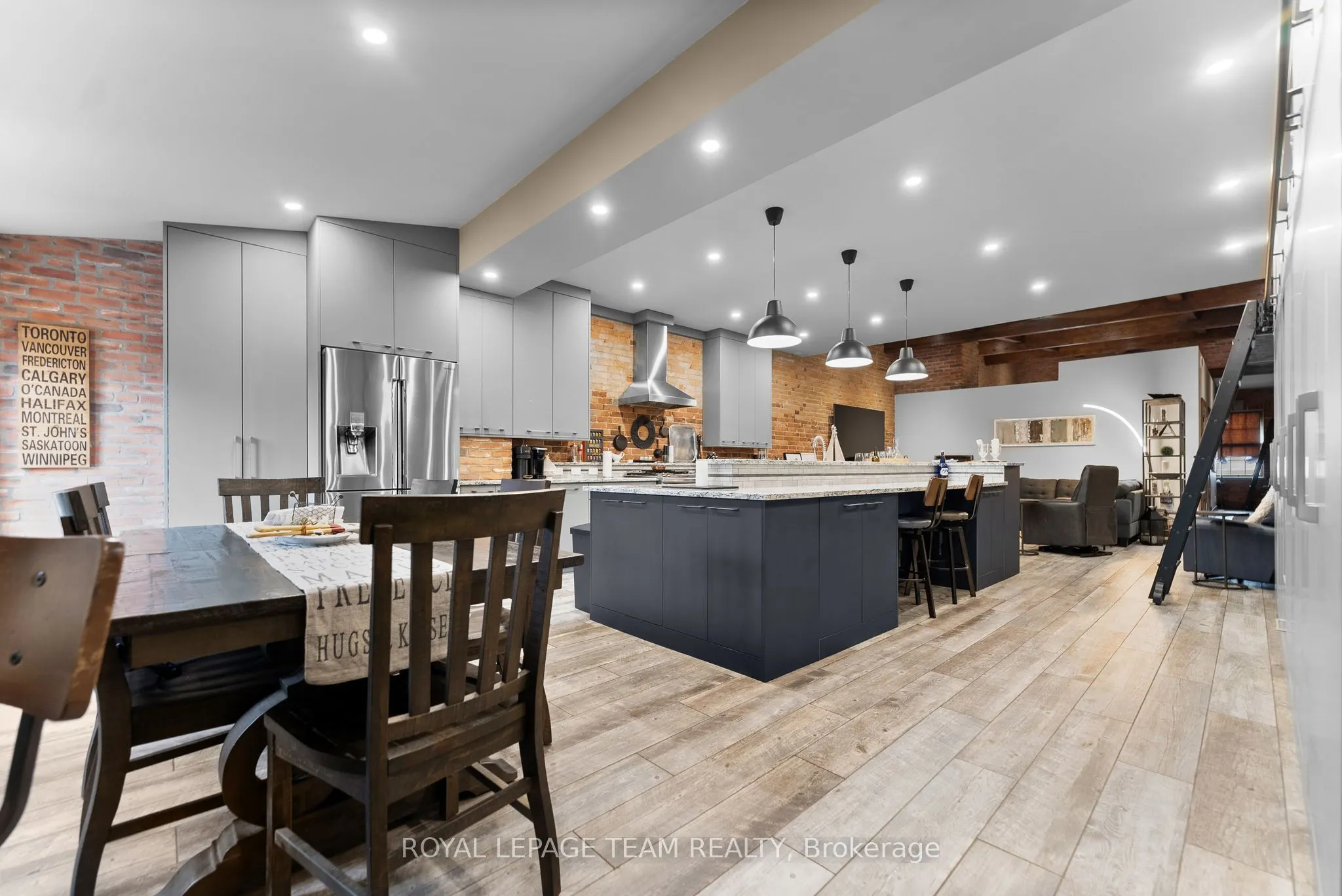26 Elgin Street W